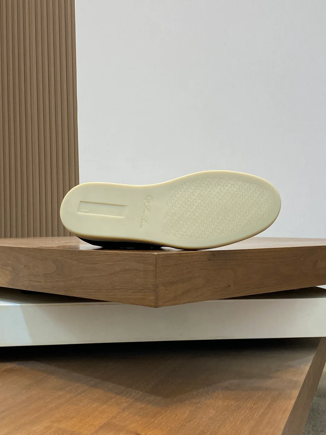 Men's Sneakers LORO PIANA 18078932