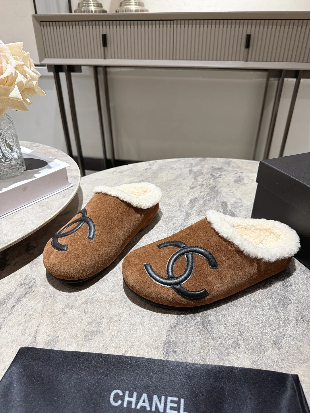 Women's Mules And Clogs CHANEL 18152364