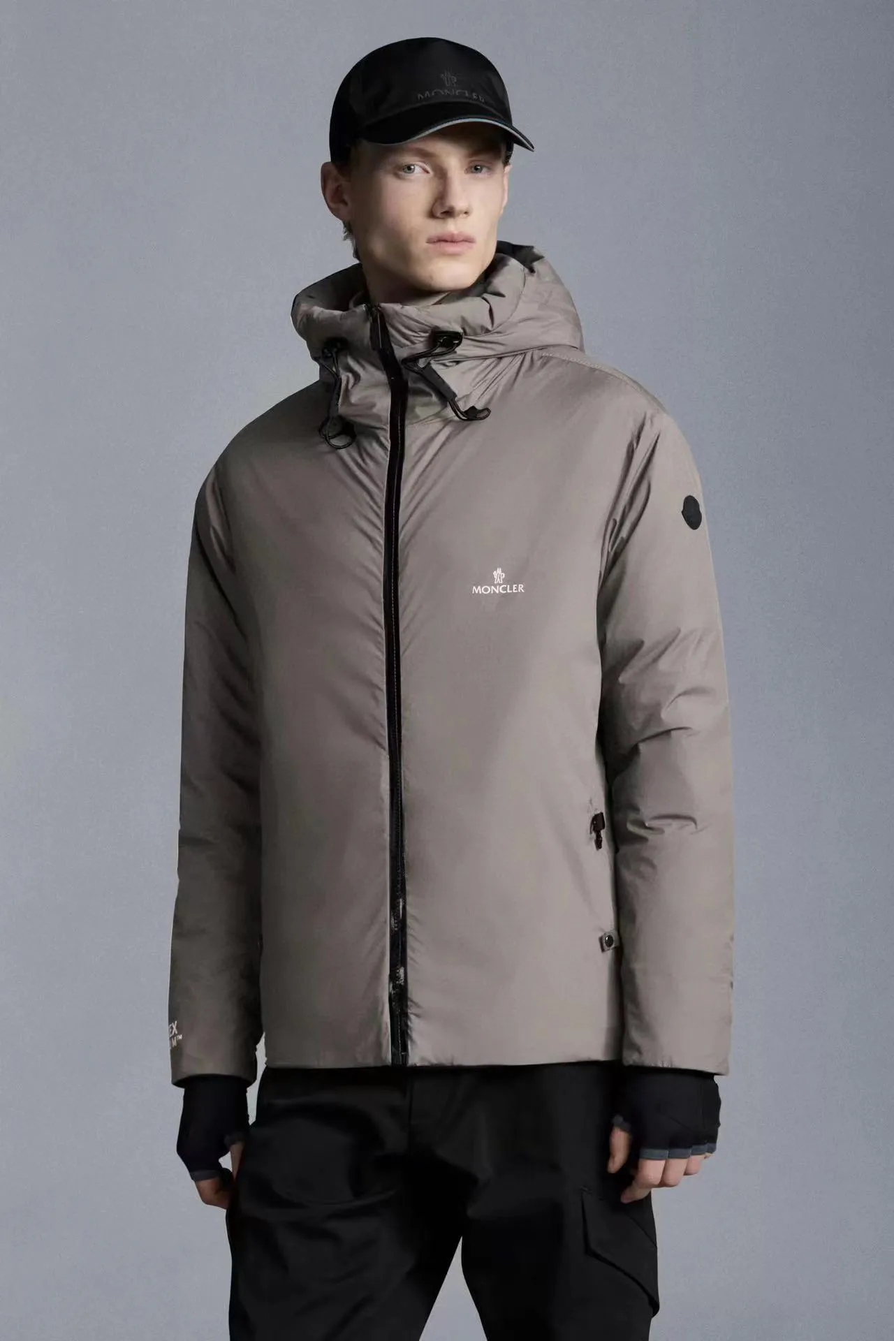 Men's Jackets And Down Jackets MONCLER 18111237