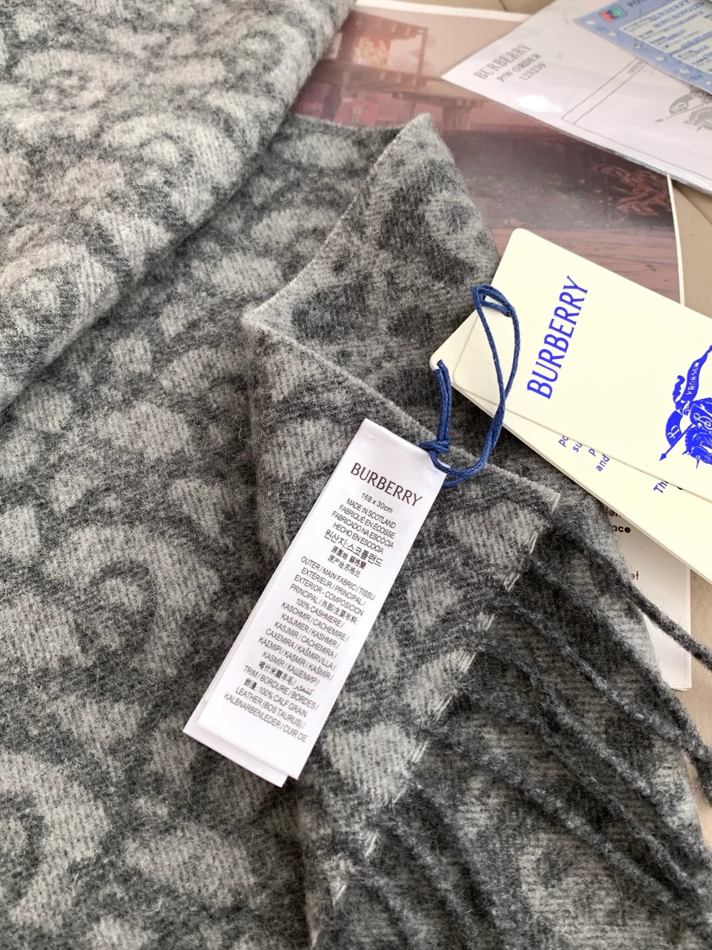 Scarves BURBERRY 18222531