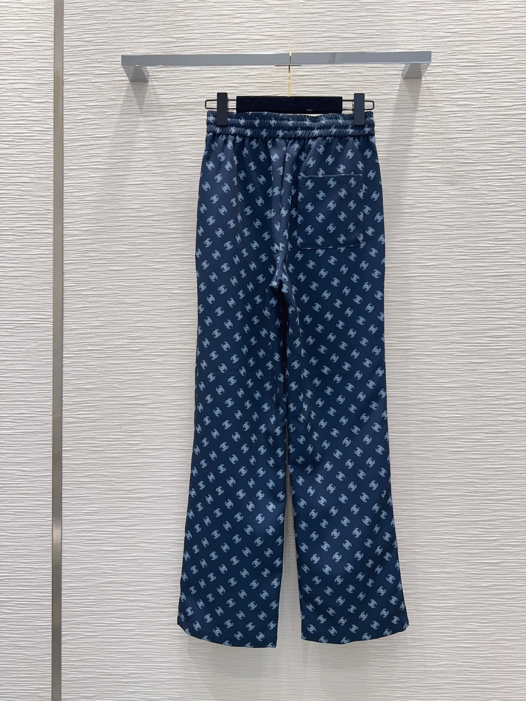 Women's Trousers CHANEL 18388715