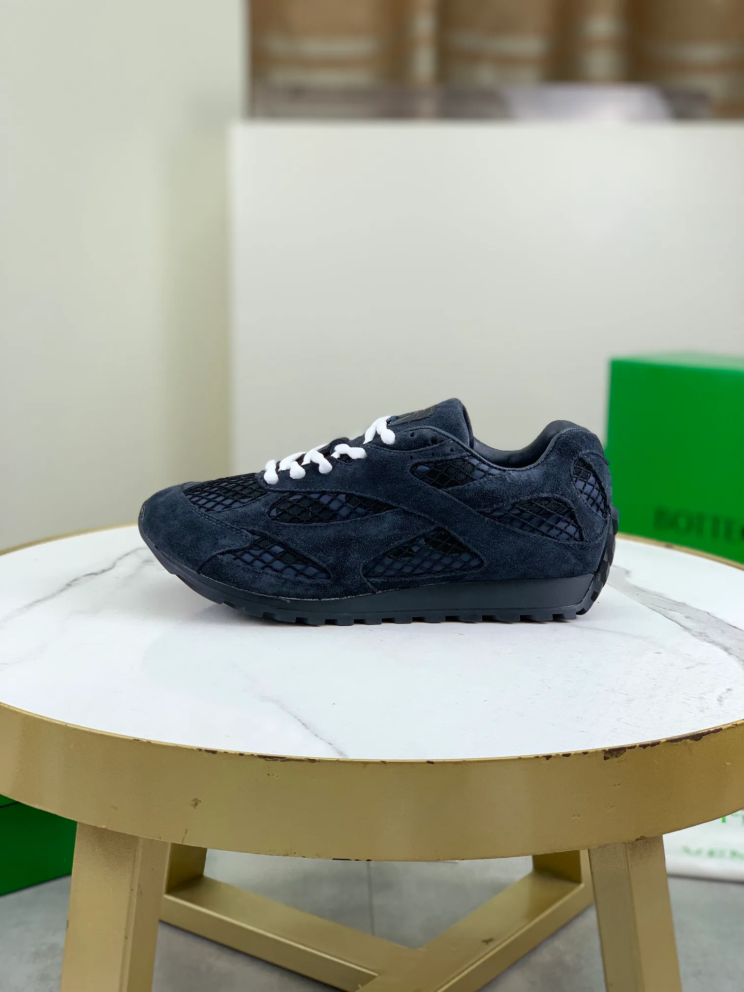 Women's Sneakers BOTTEGA VENETA 18365183