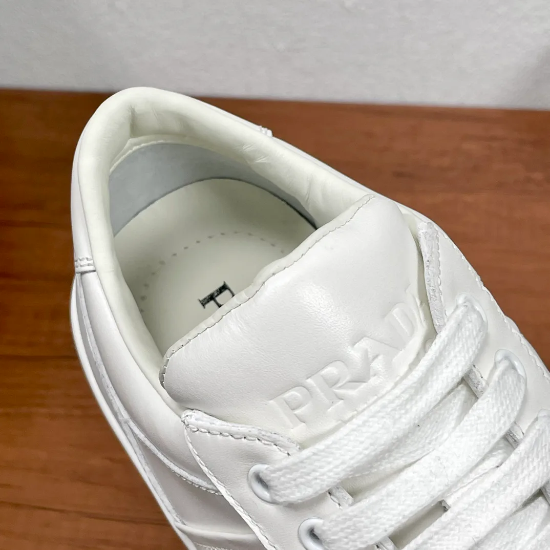 Men's Sneakers PRADA 18197808