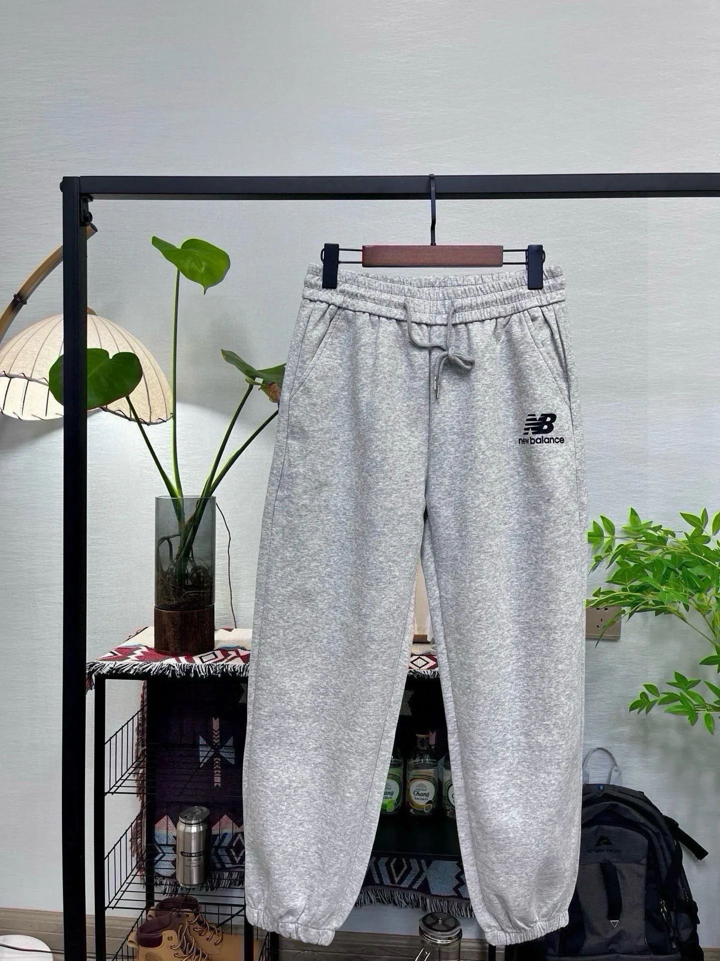Men's Trousers NEW BALANCE 18068873