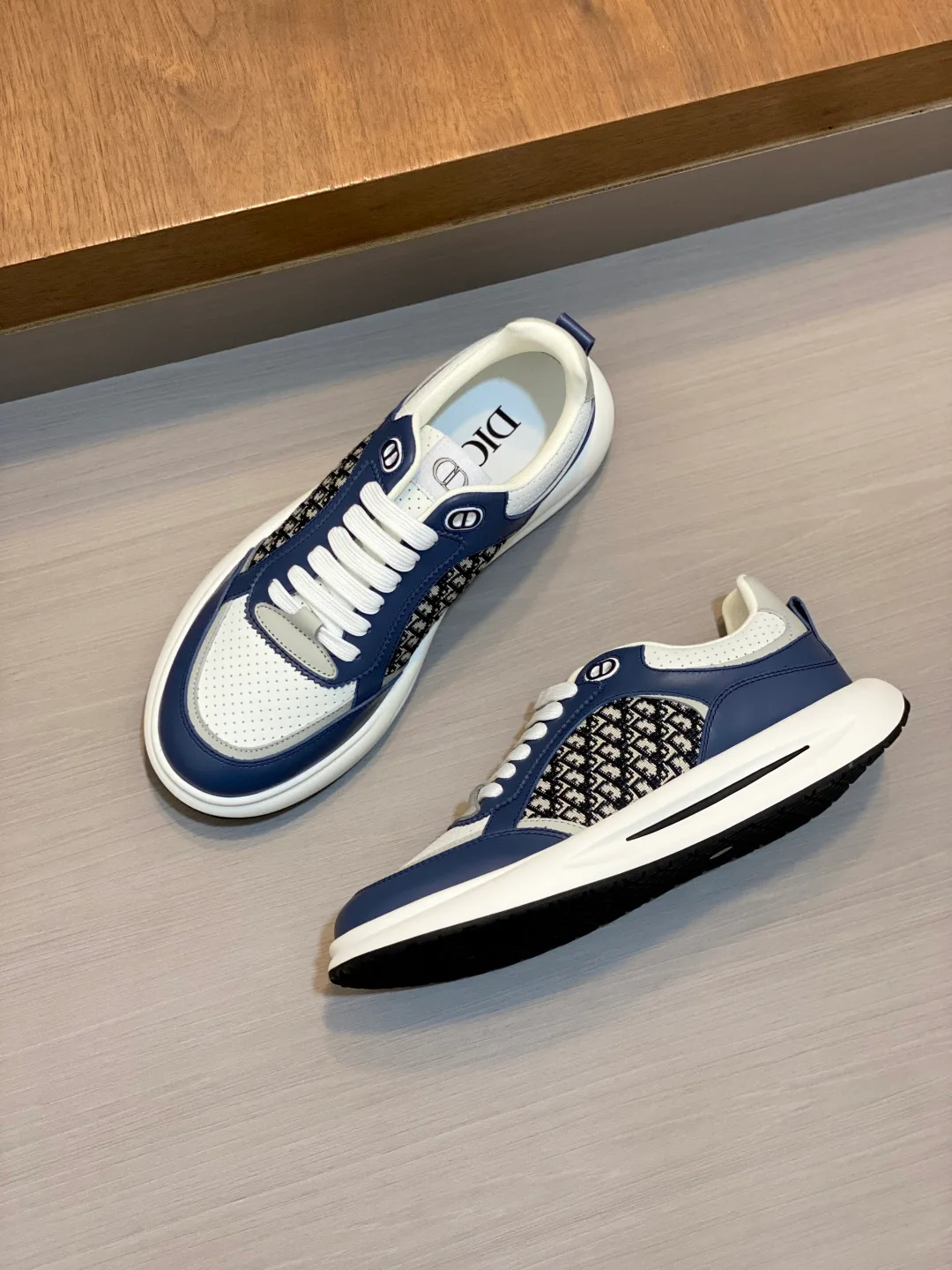 Men's Sneakers CHRISTIAN DIOR 18078817