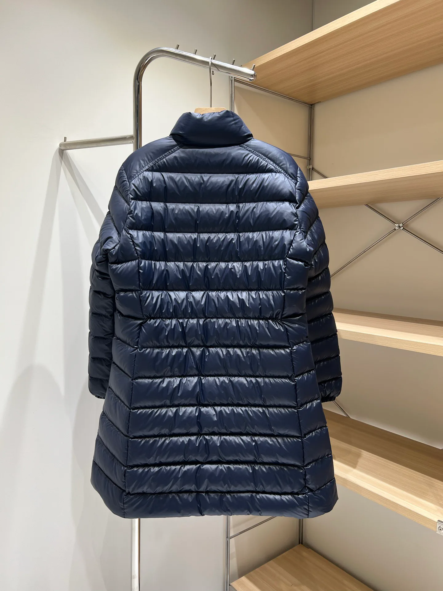 Women's Jackets And Down Jackets MONCLER 18284058
