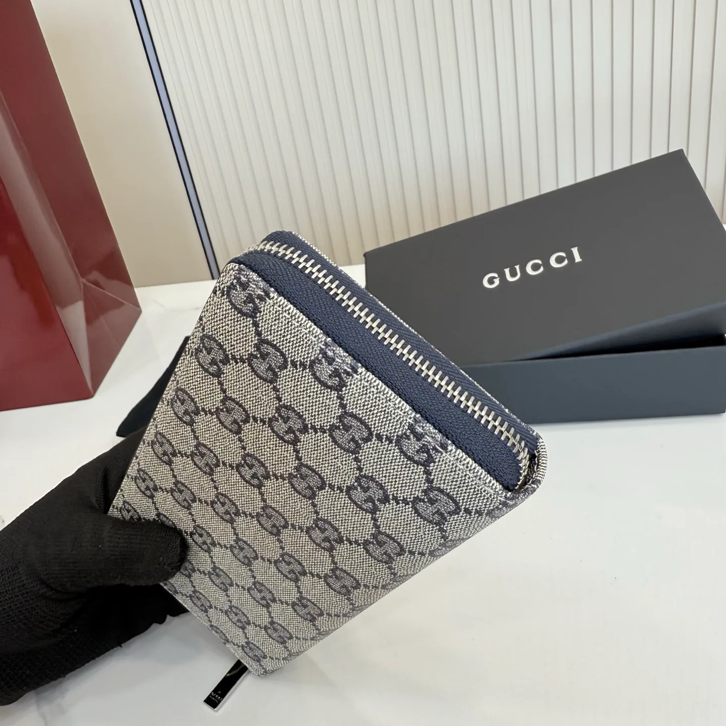 Women's Clutches GUCCI 17948276