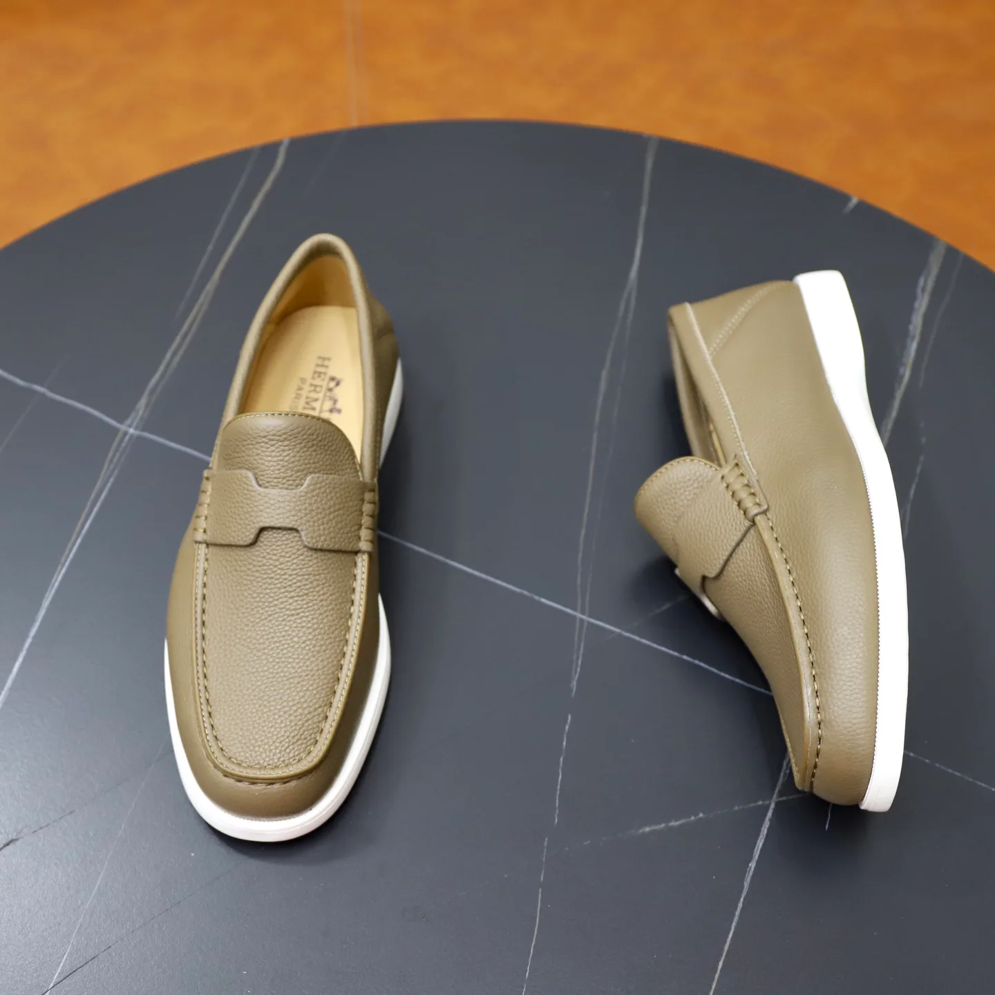 Men's Loafers And Dress Shoes HERMES 18103079