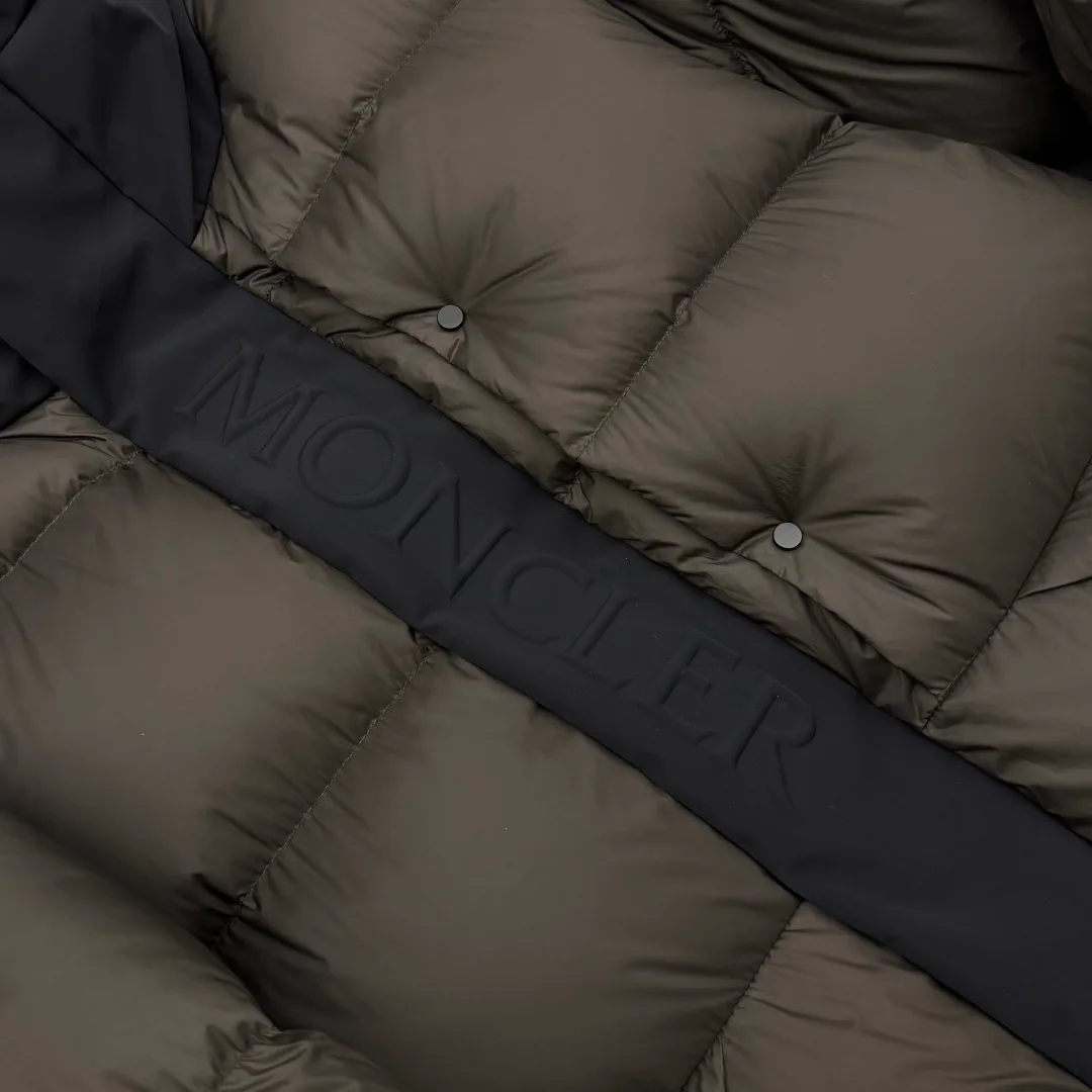 Men's Jackets And Down Jackets MONCLER 17391904