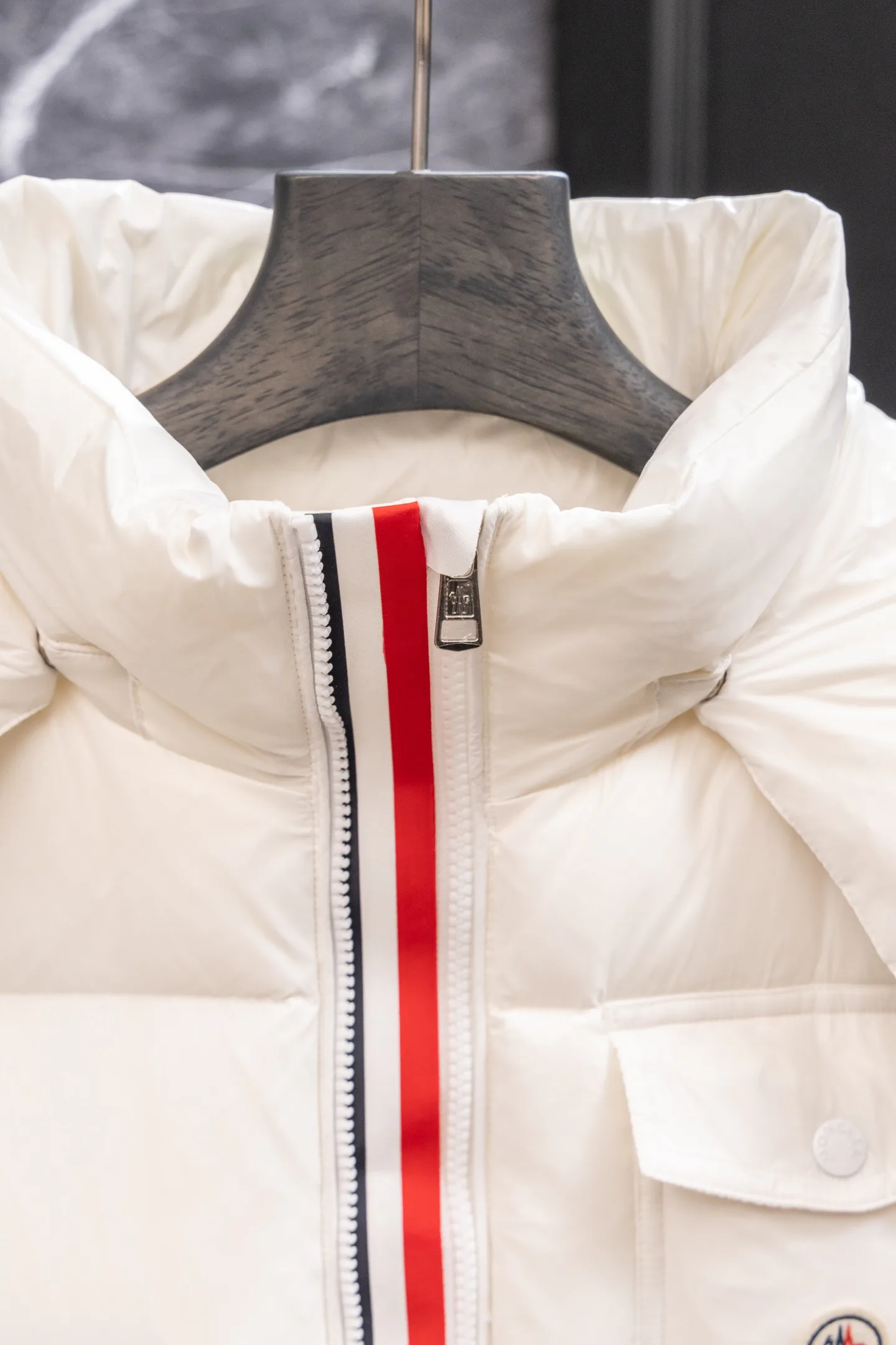 Men's Jackets And Down Jackets MONCLER 18179528