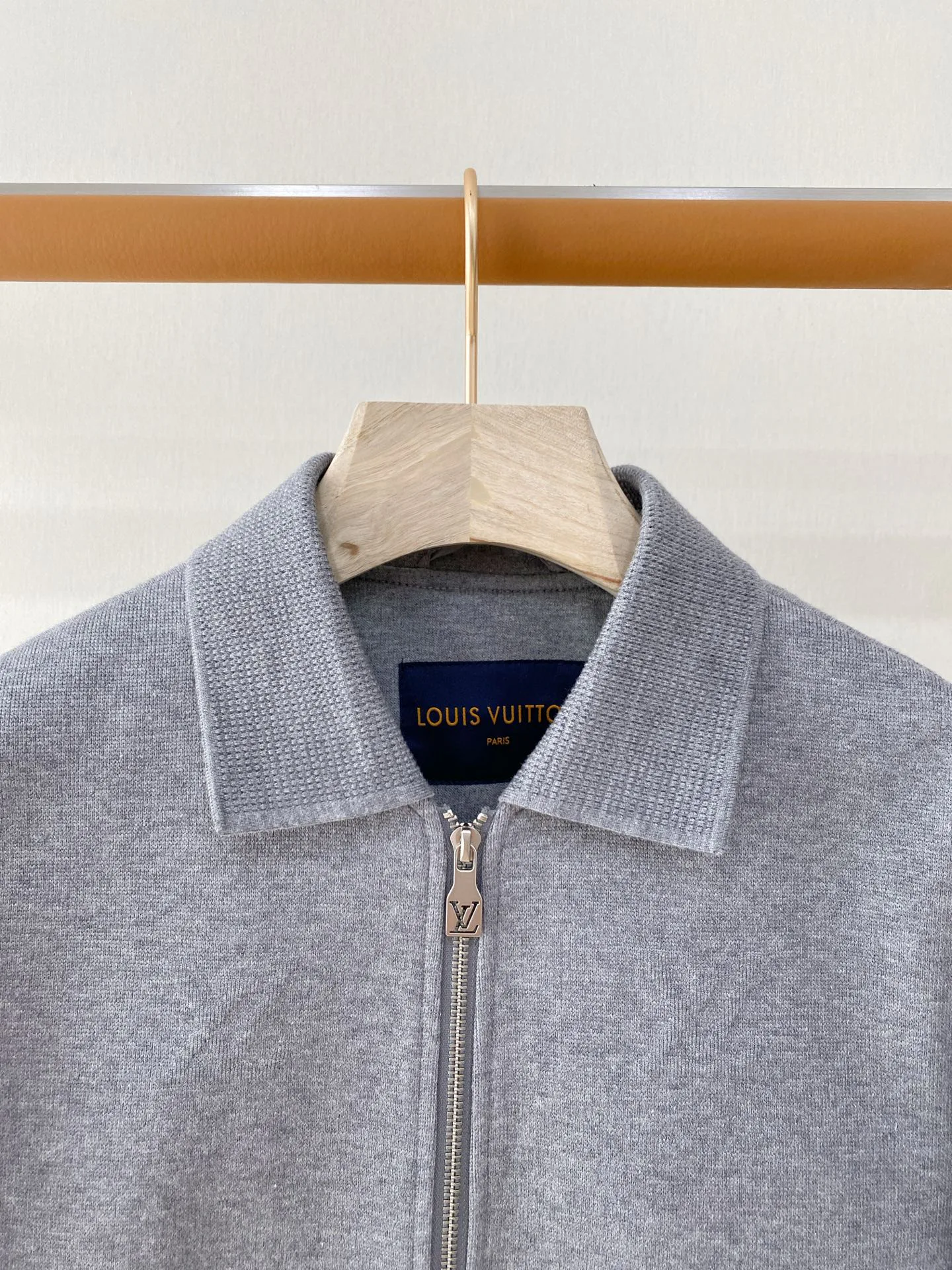 Men's Jackets And Down Jackets LOUIS VUITTON 18368827