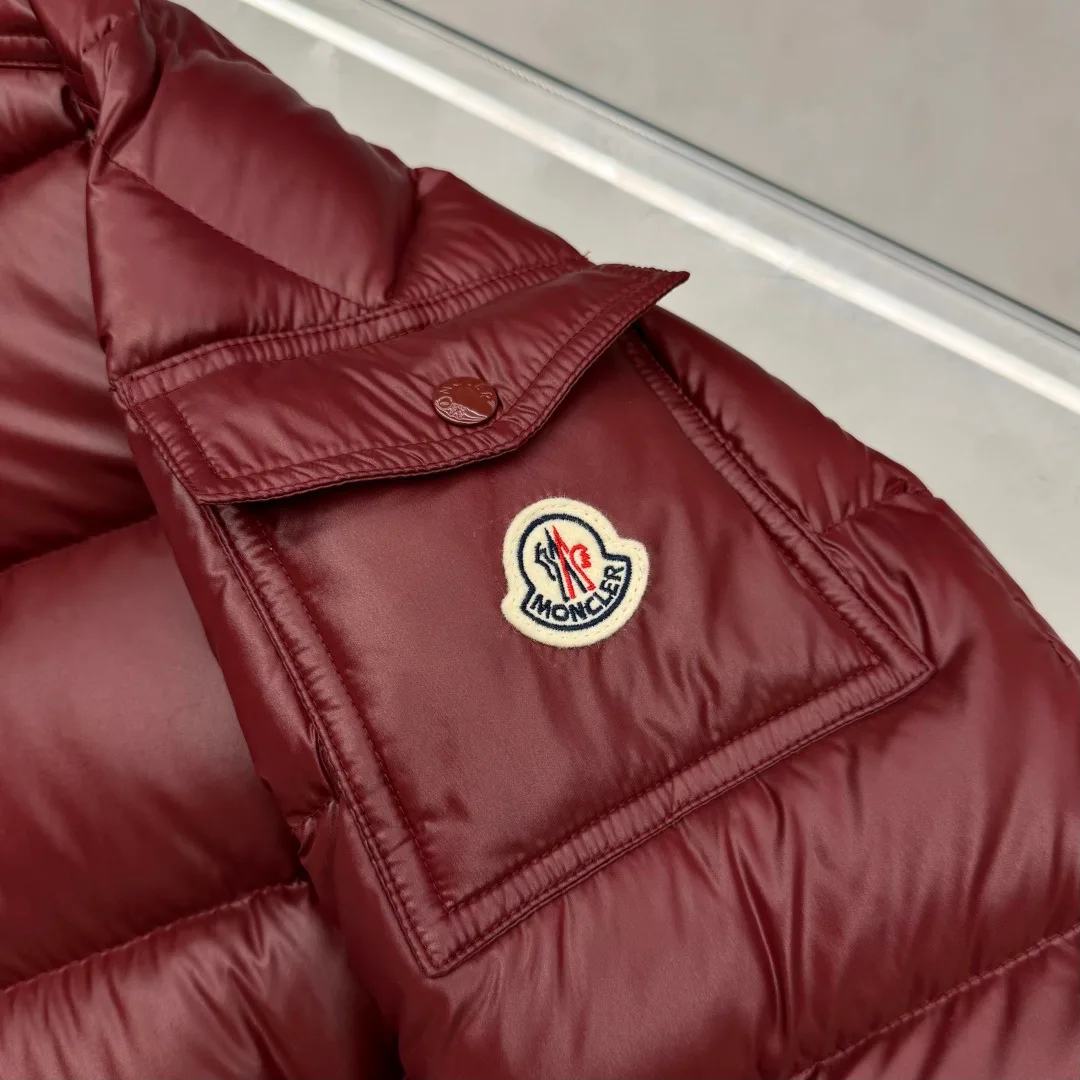 Men's Jackets And Down Jackets MONCLER 17391885