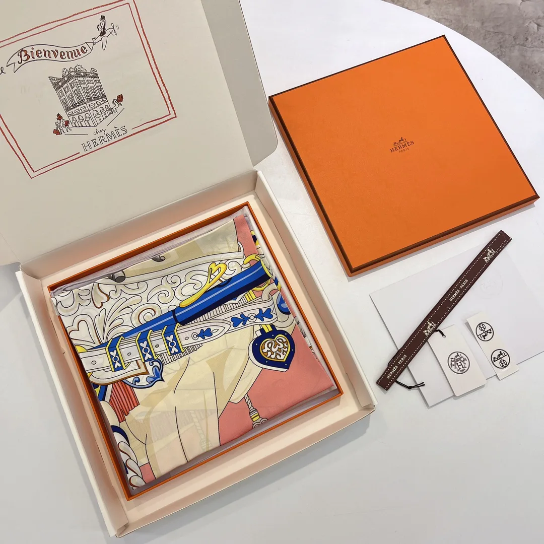 Silk Scarves HERMES 18319106