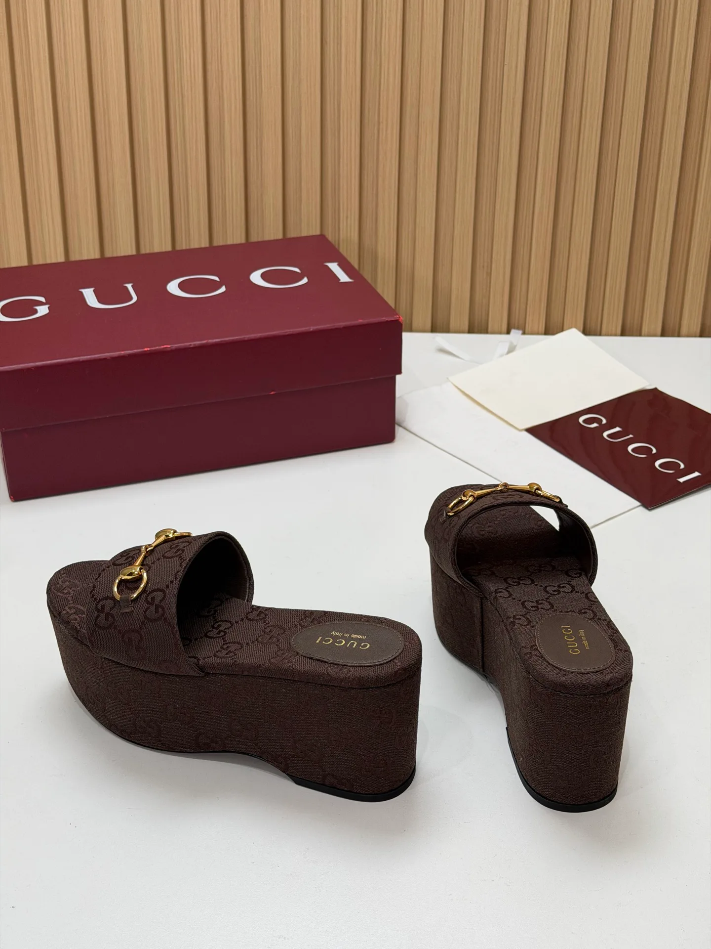 Women's Open-Toe Sandals GUCCI 17631674