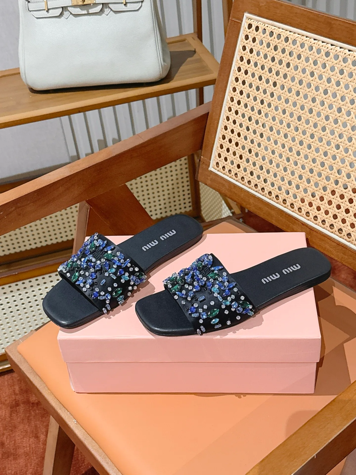 Women's Flip-Flops MIU MIU 17498801