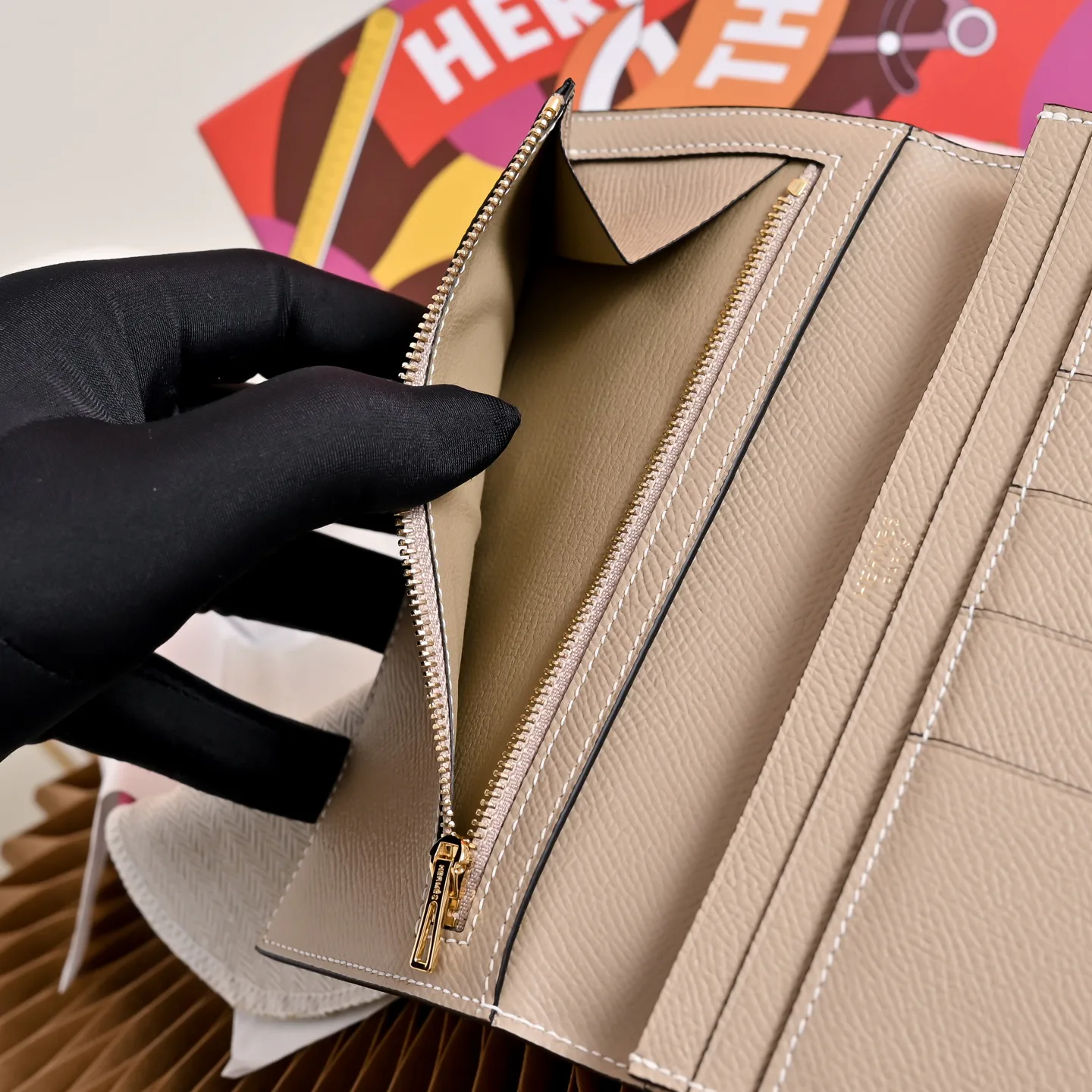Women's Clutches HERMES 18077397