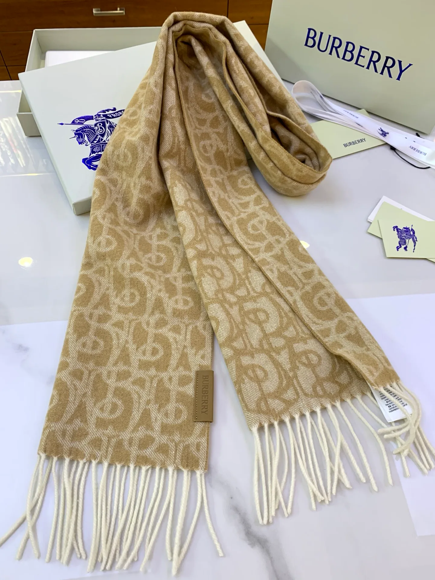 Scarves BURBERRY 18039981