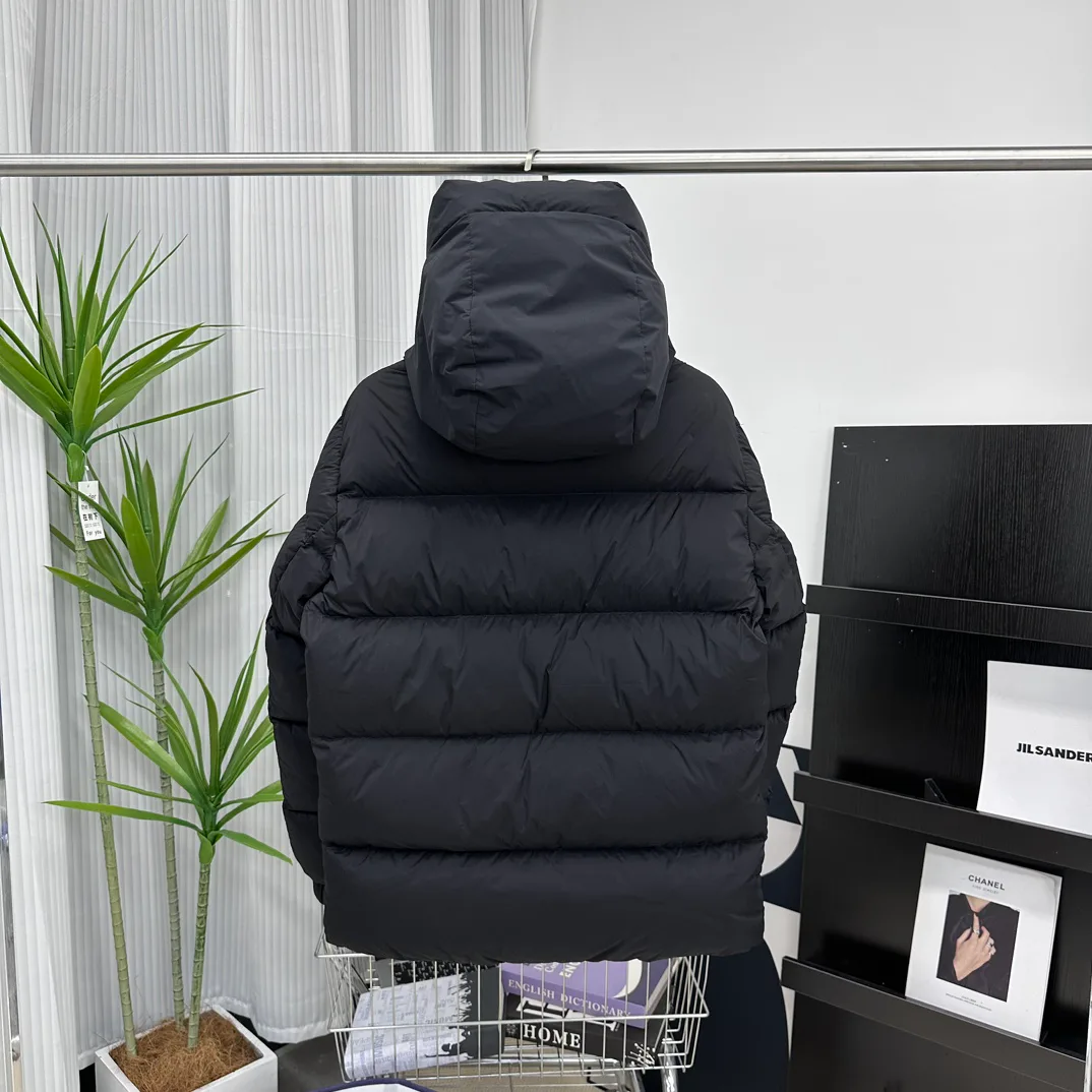 Men's Jackets And Down Jackets MONCLER 18415706