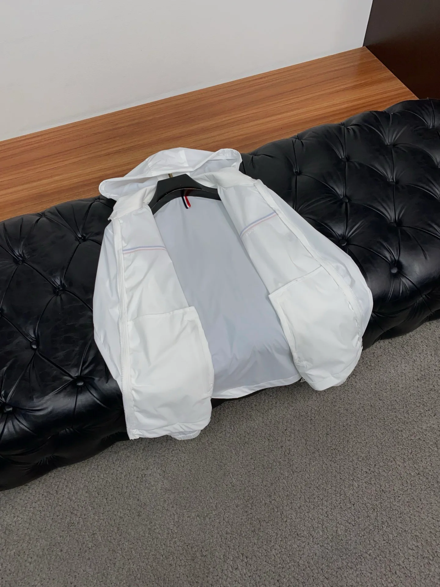 Men's Jackets And Down Jackets MONCLER 17510127