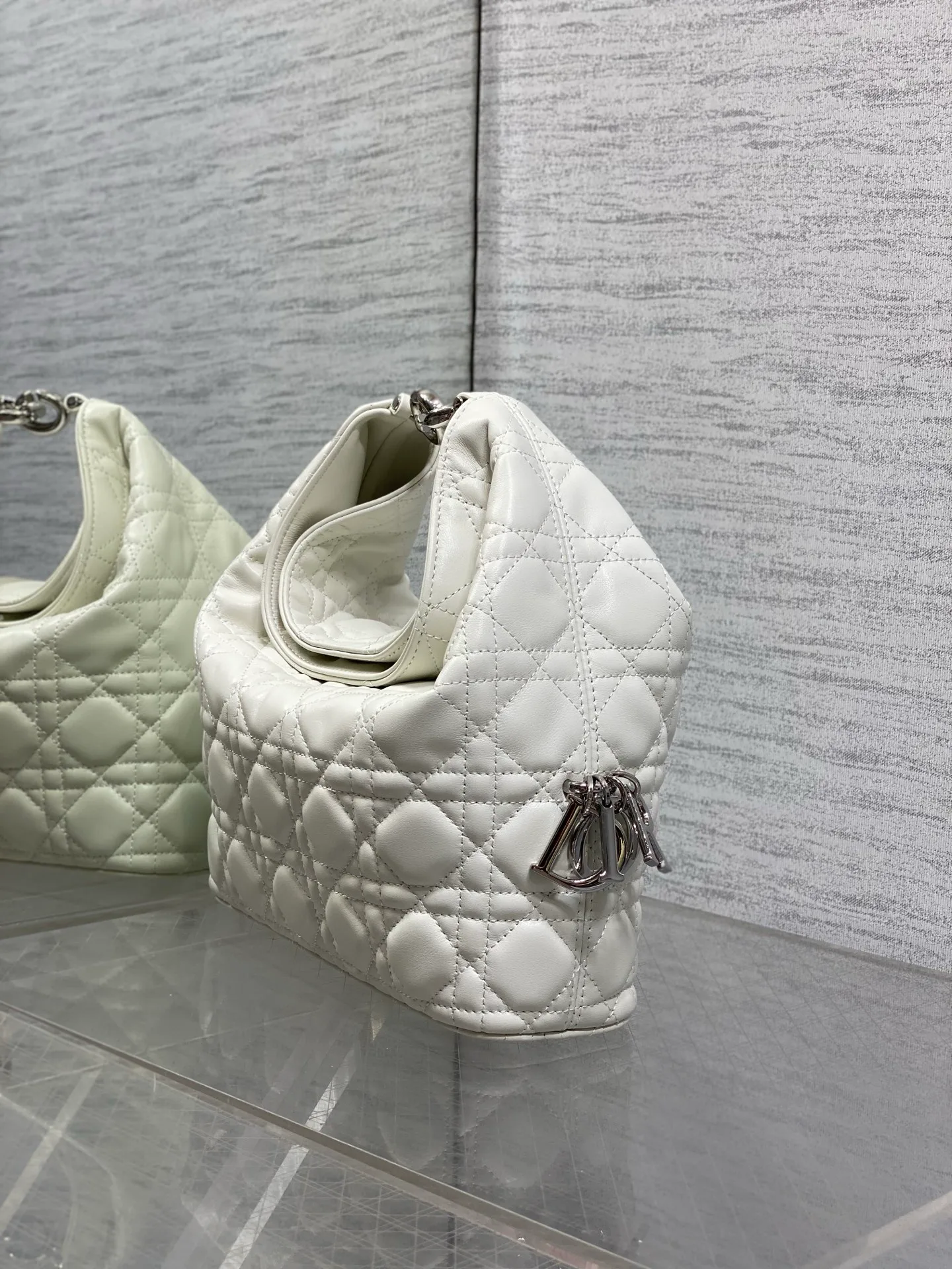 Women's Classic Handbags CHRISTIAN DIOR 17830929