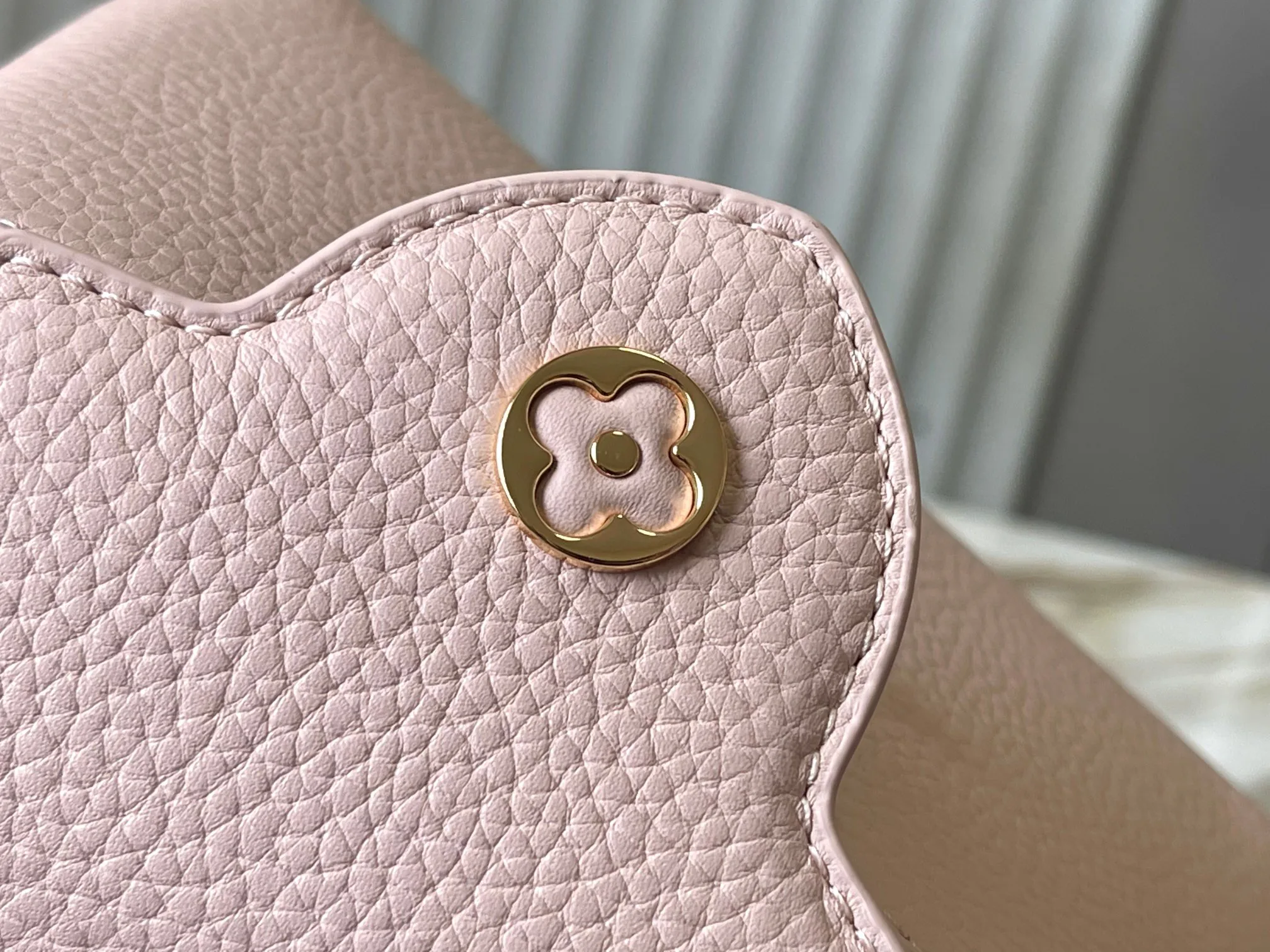 Классические Сумки Женские Louis Vuitton 18644287