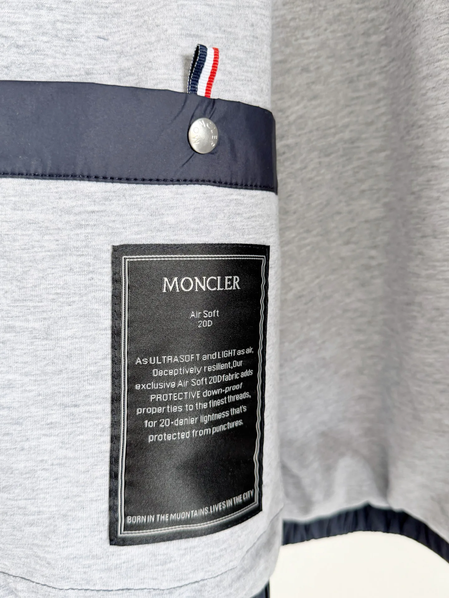 Men's Jackets And Down Jackets MONCLER 17993175