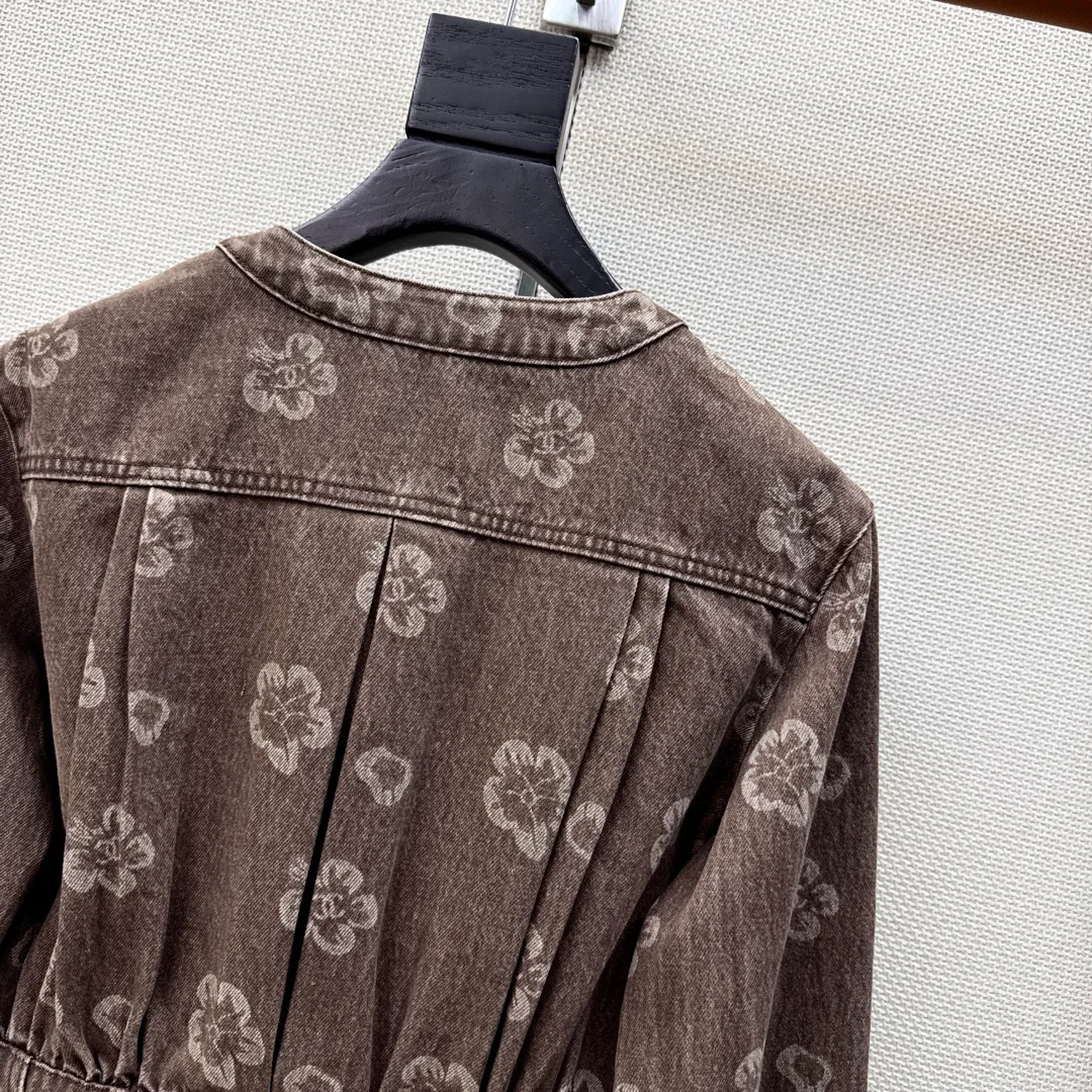 Women's Jackets And Down Jackets CHANEL 18327880
