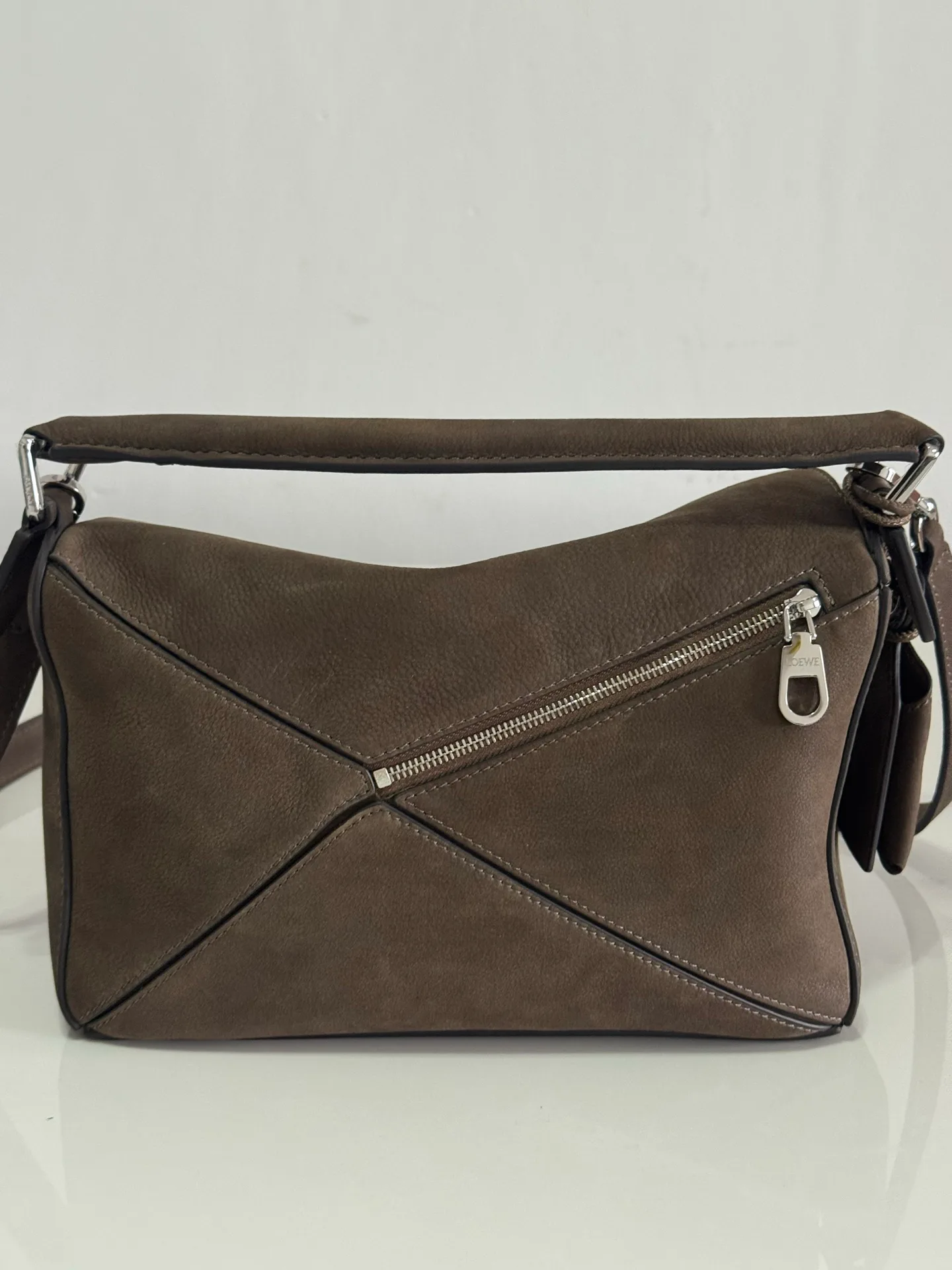 Women's Classic Handbags LOEWE 18434819
