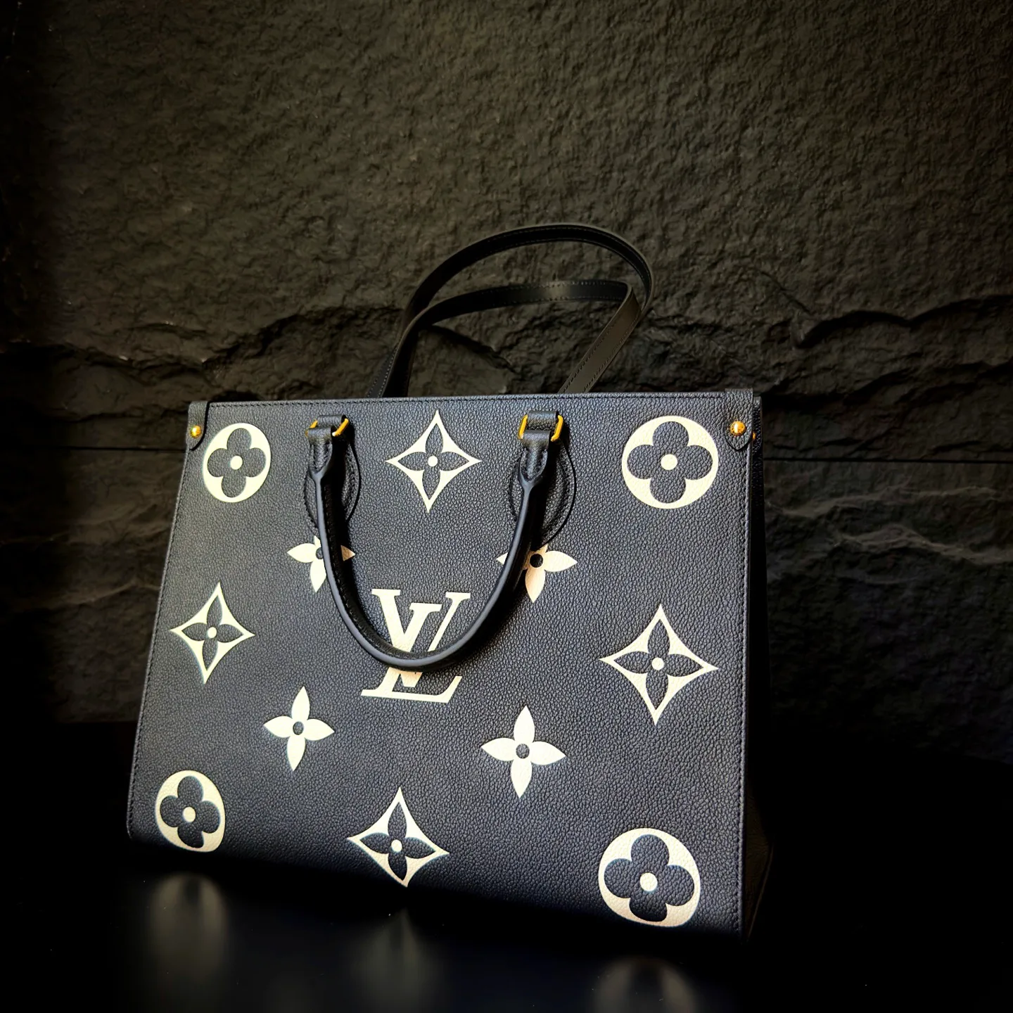 Women's Classic Handbags LOUIS VUITTON 17864858
