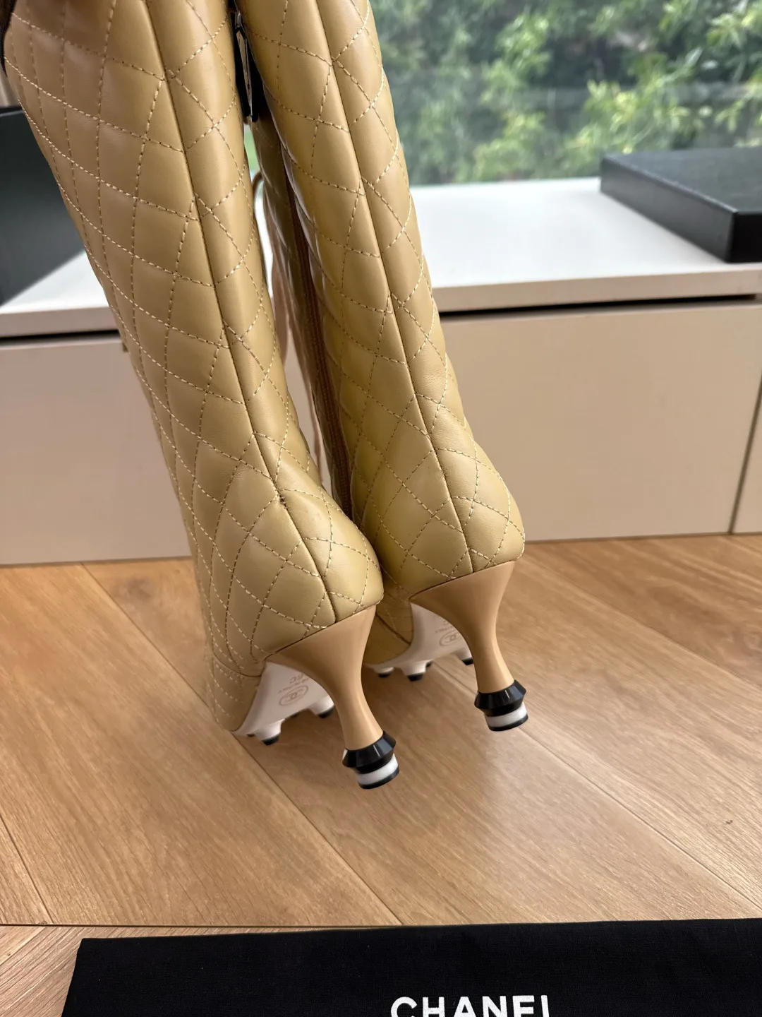 Women's Boots CHANEL 18069790