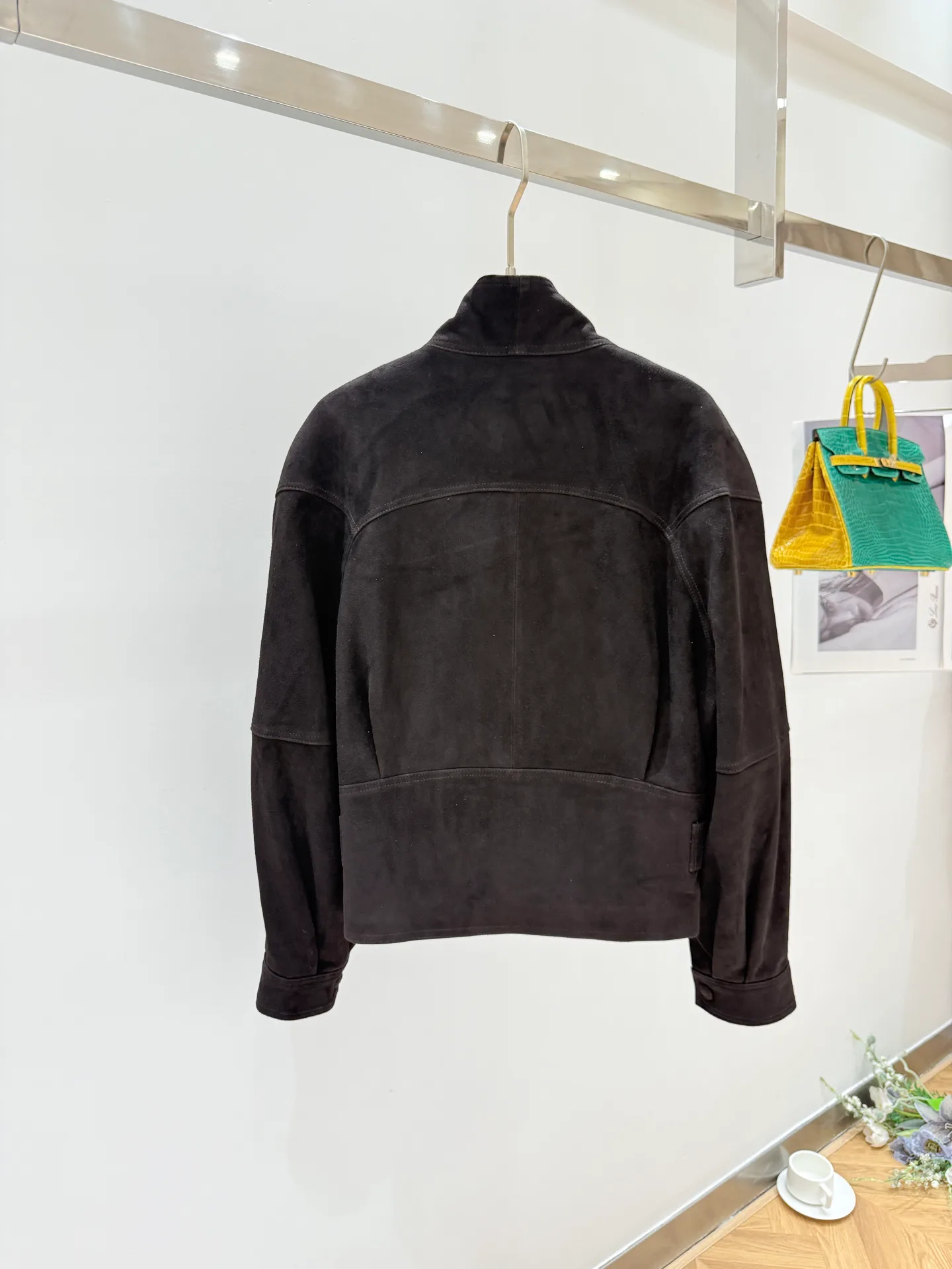 Women's Leather Jackets And Sheepskin Coats THE ROW 18082424