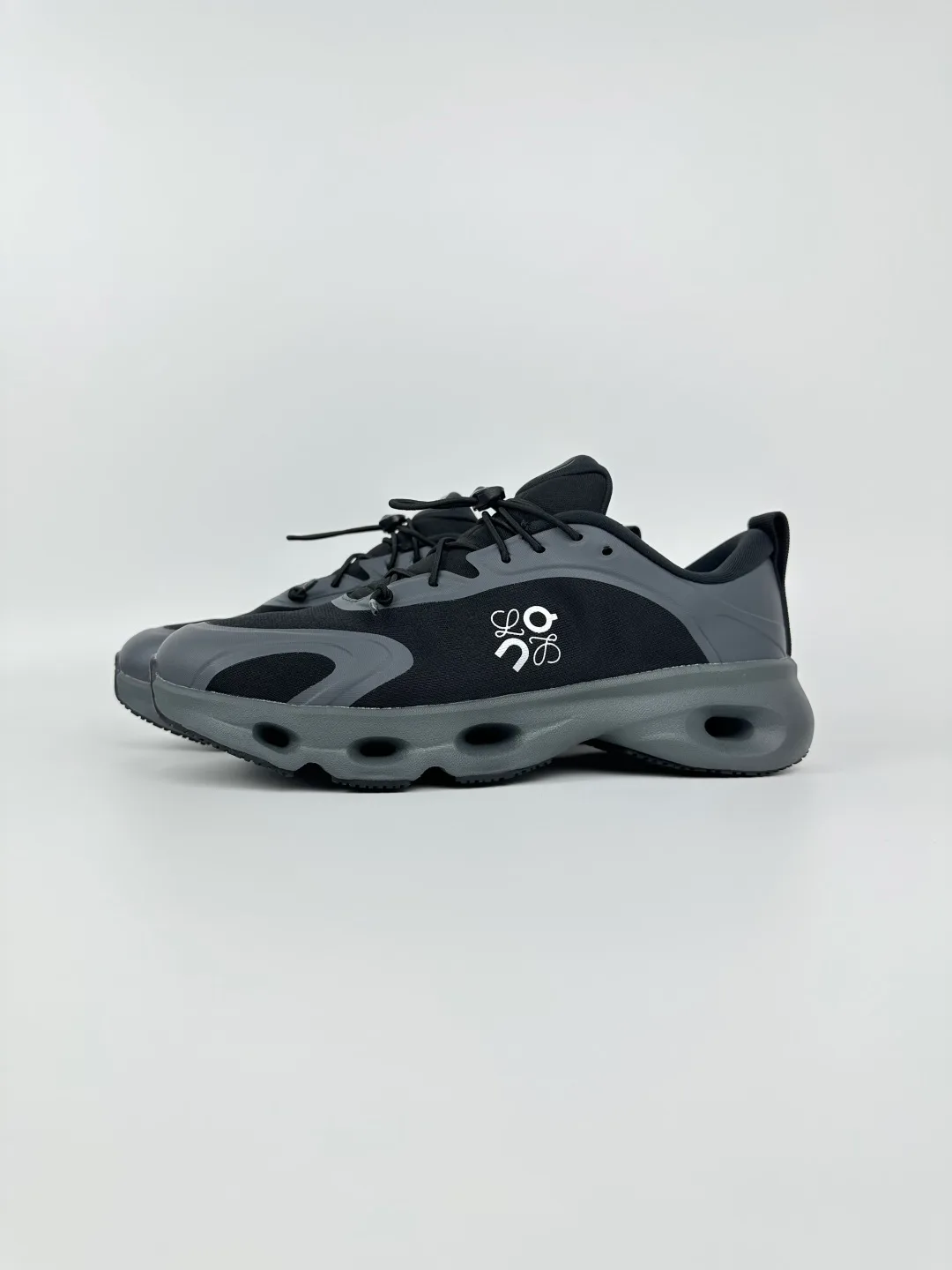 Women's Sneakers LOEWE 18101028