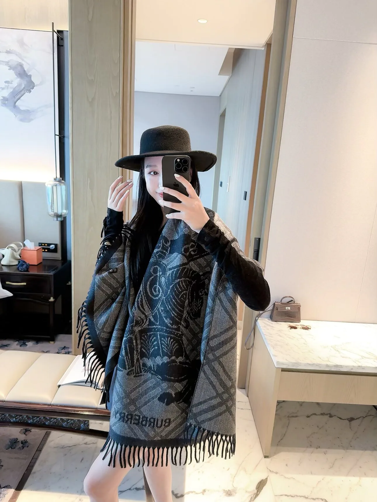 Scarves BURBERRY 18003026