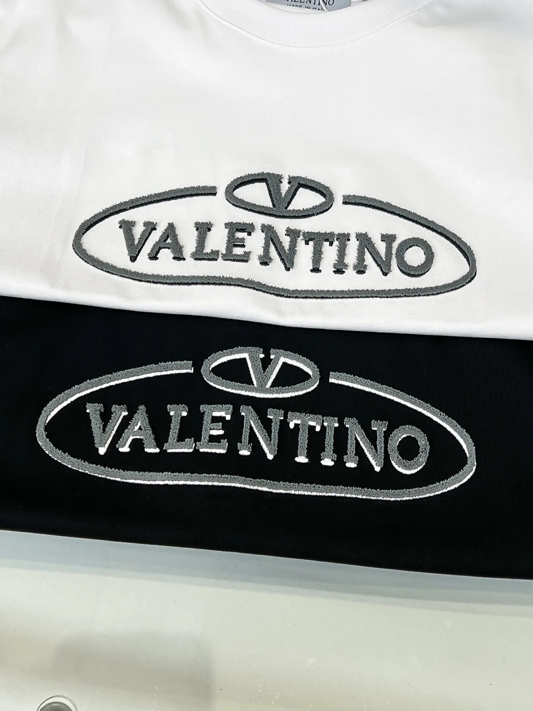 Men's T-Shirts VALENTINO 18499428