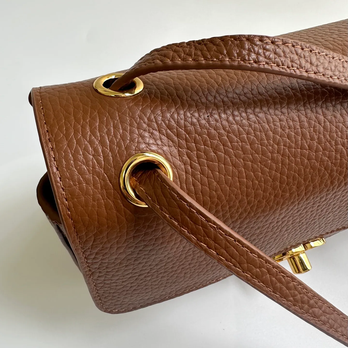 Классические Сумки Женские Chanel 18588902