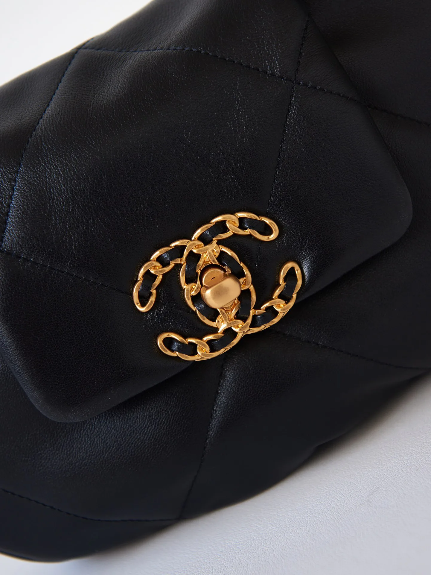 Women's Classic Handbags CHANEL 18065633