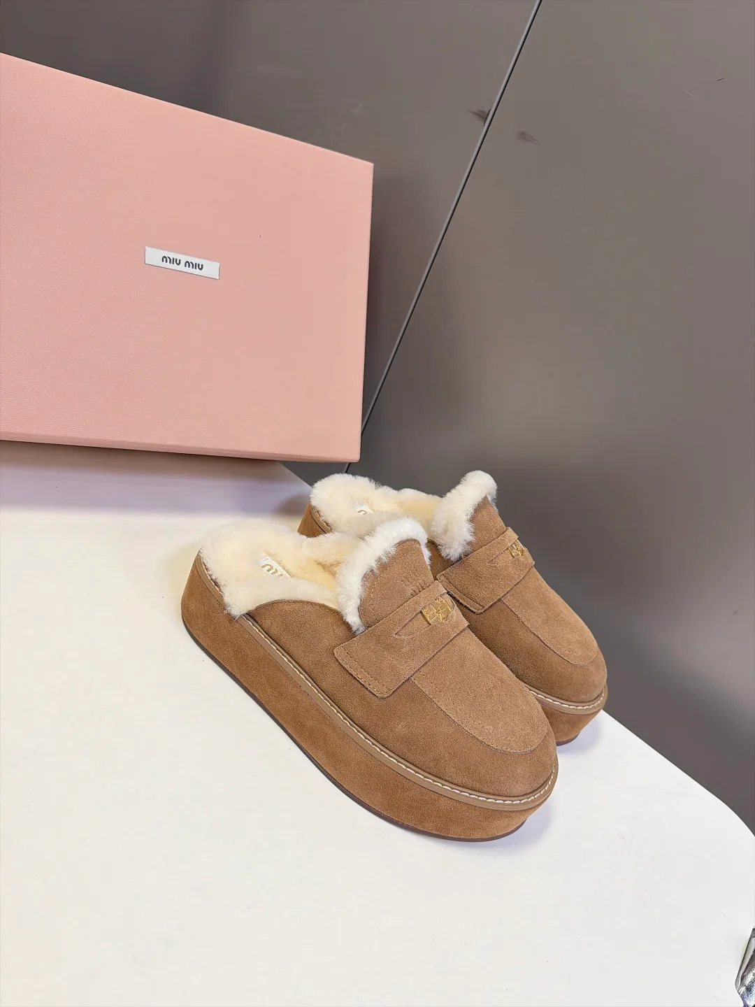 Women's Mules And Clogs MIU MIU 18477420