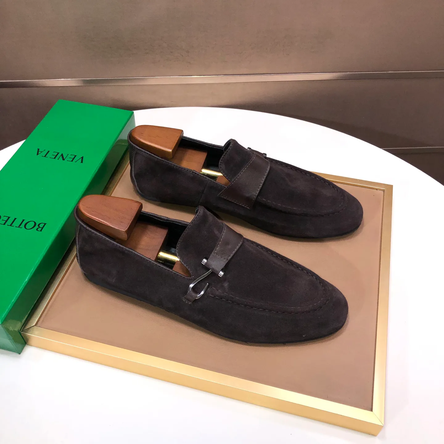 Men's Loafers And Dress Shoes BOTTEGA VENETA 18262222