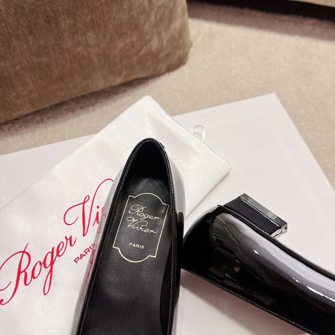 Women's Heels ROGER VIVIER 17550712