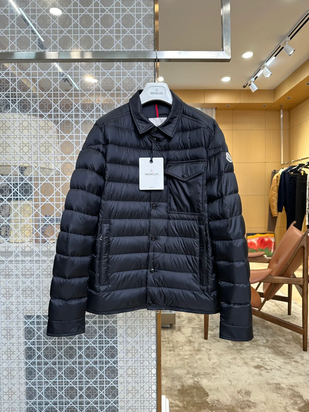 Куртки И Пуховики Мужские Moncler 18558950