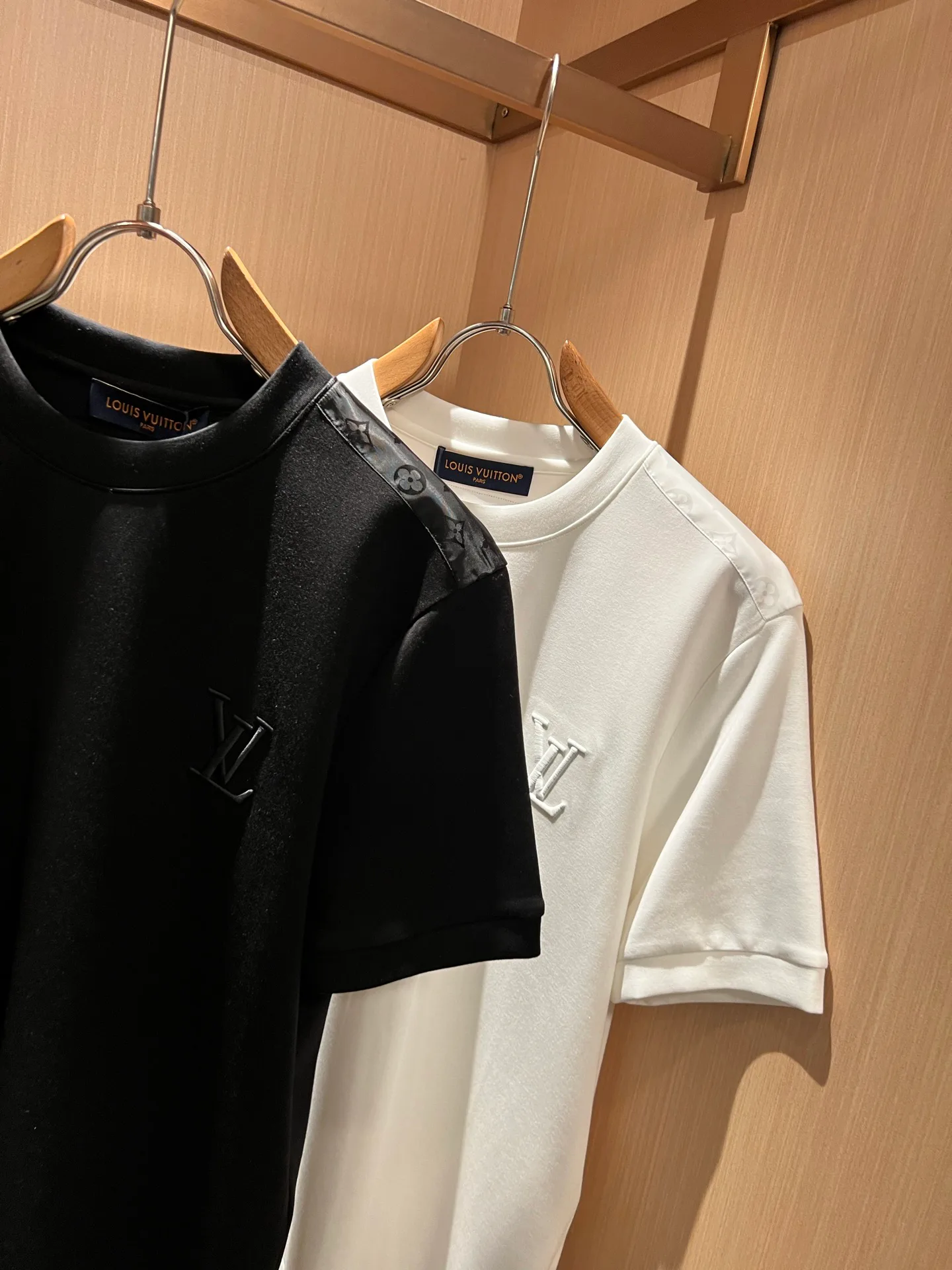 Men's T-Shirts LOUIS VUITTON 18519537