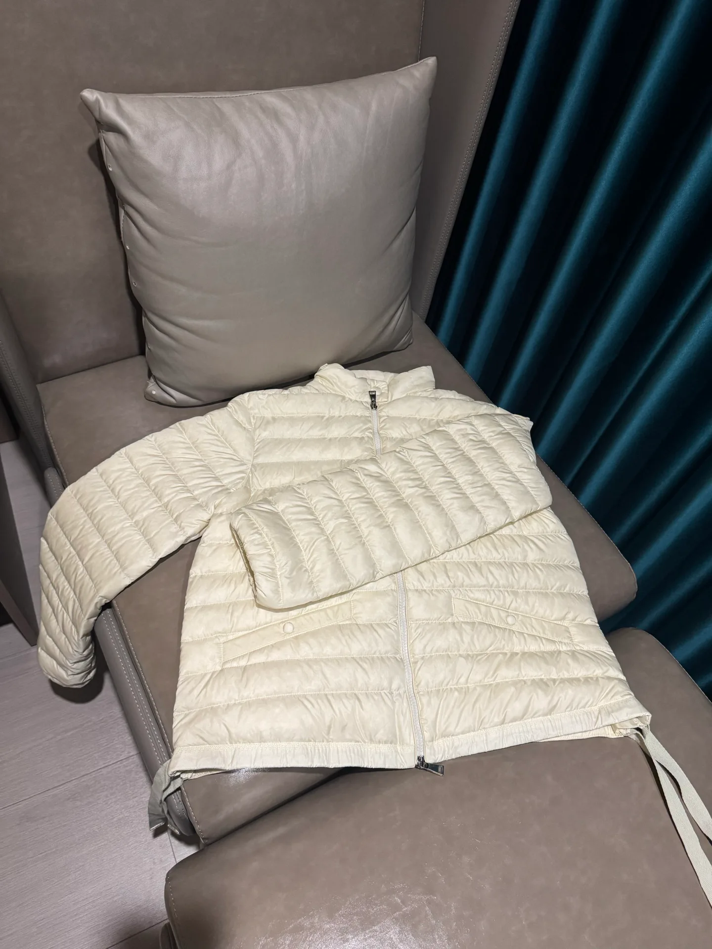 Men's Jackets And Down Jackets MONCLER 17797160