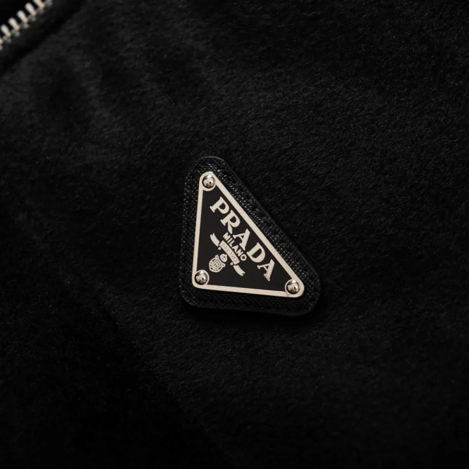 Women's Jackets And Down Jackets PRADA 18043693