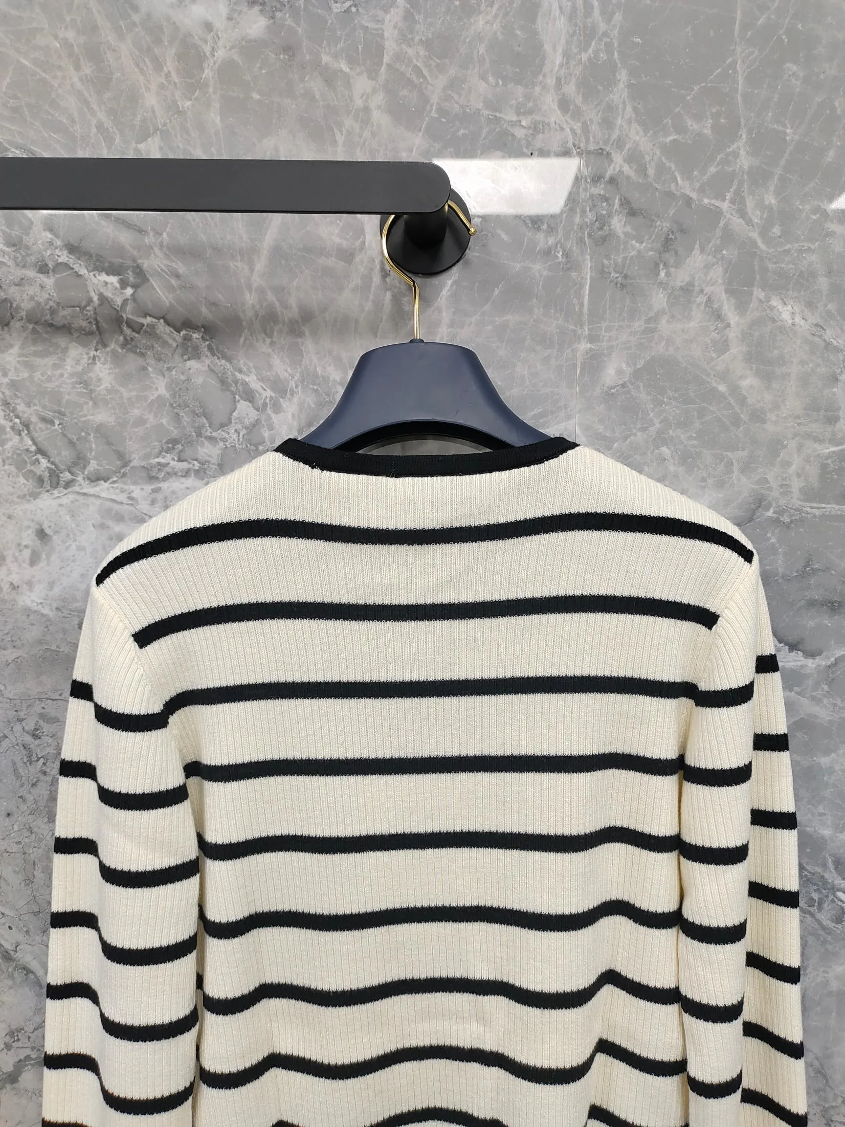 Women's Jumpers And Sweaters CHANEL 18337844