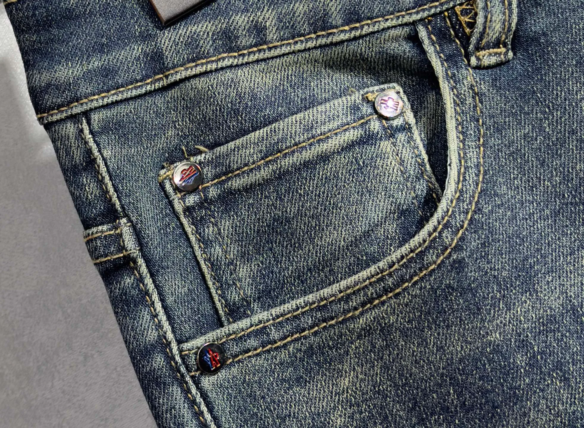Men's Jeans MONCLER 18098363