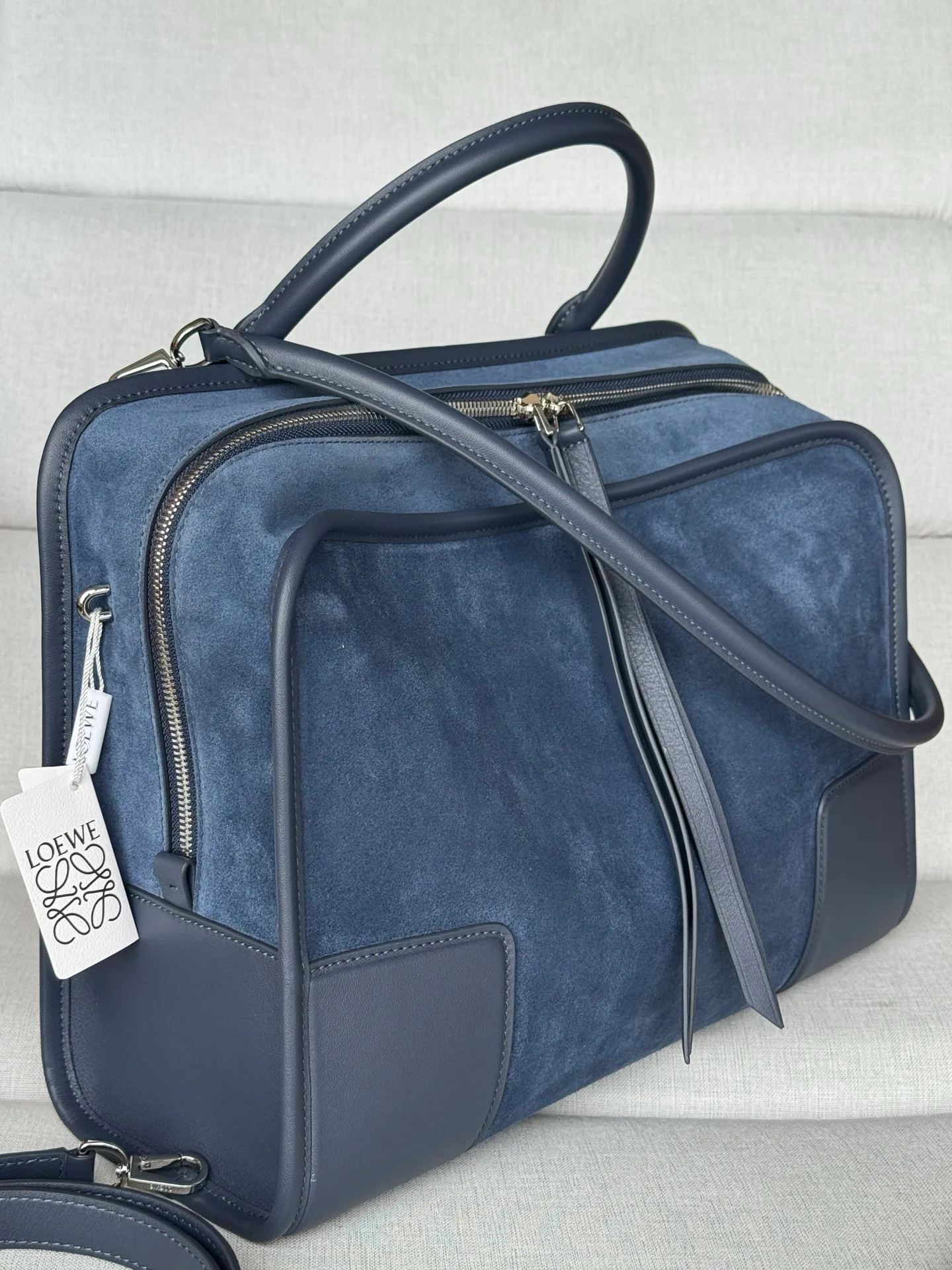 Women's Classic Handbags LOEWE 18482786