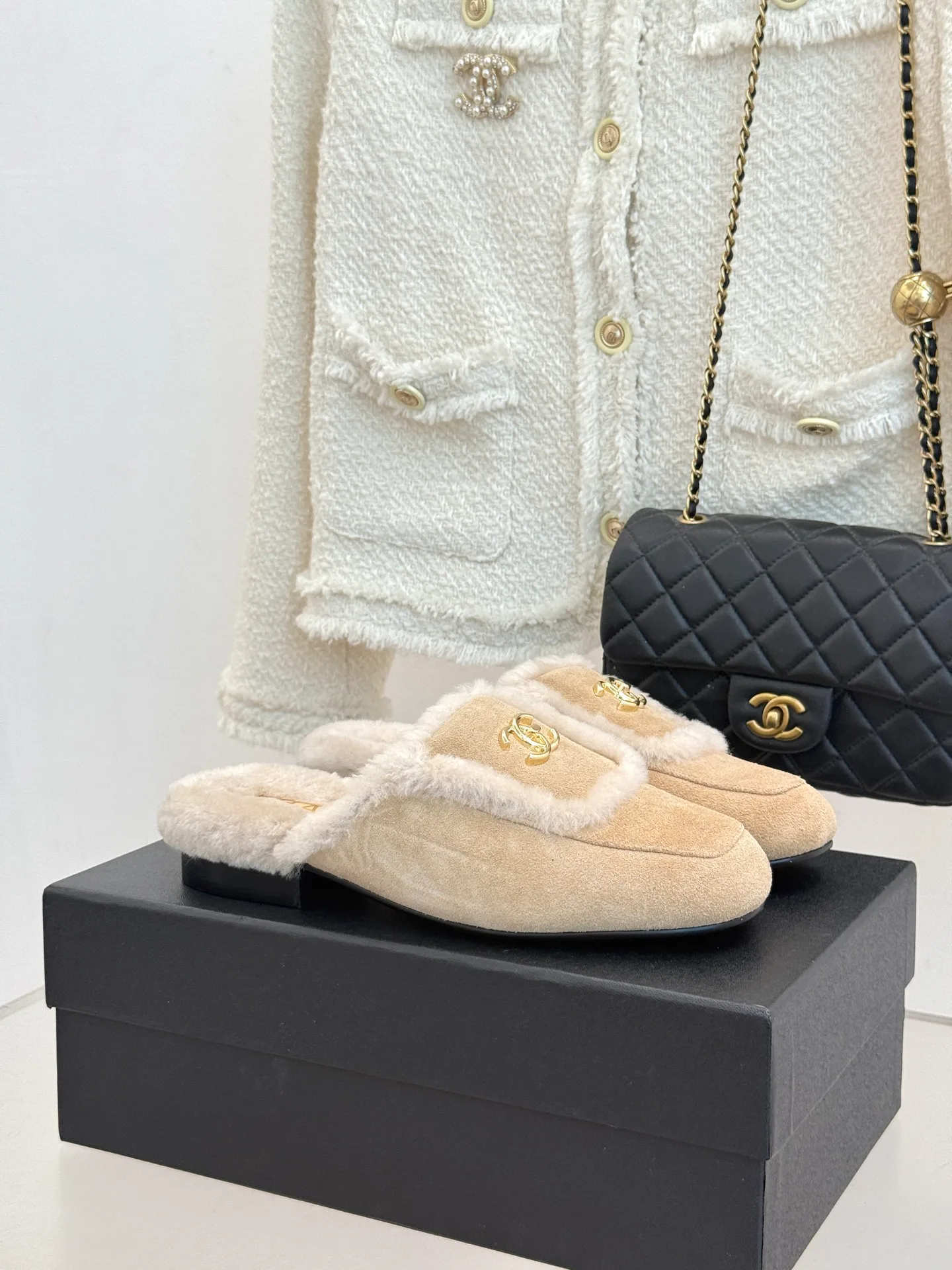 Women's Mules And Clogs CHANEL 17844959