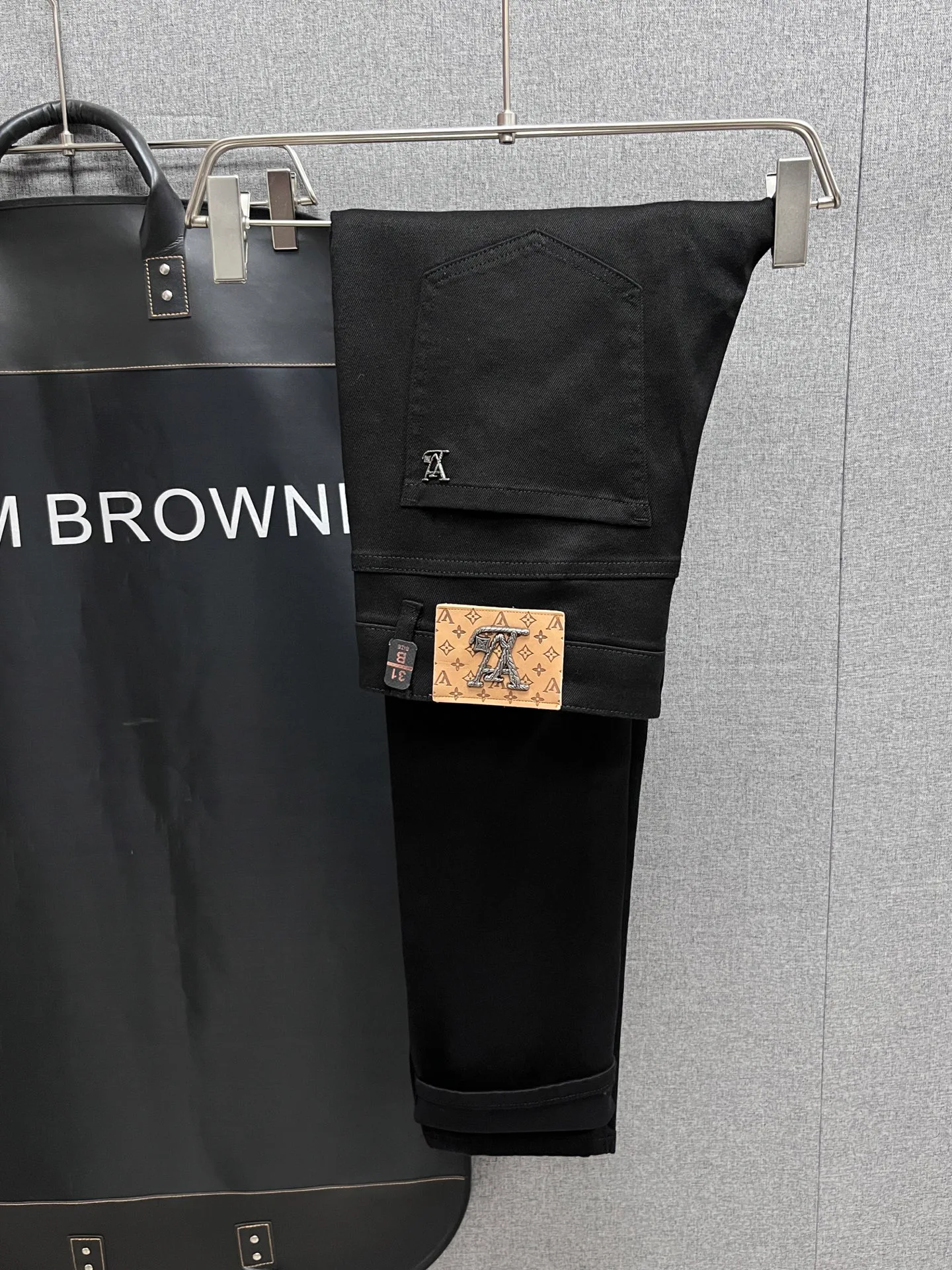 Men's Jeans LOUIS VUITTON 18097889
