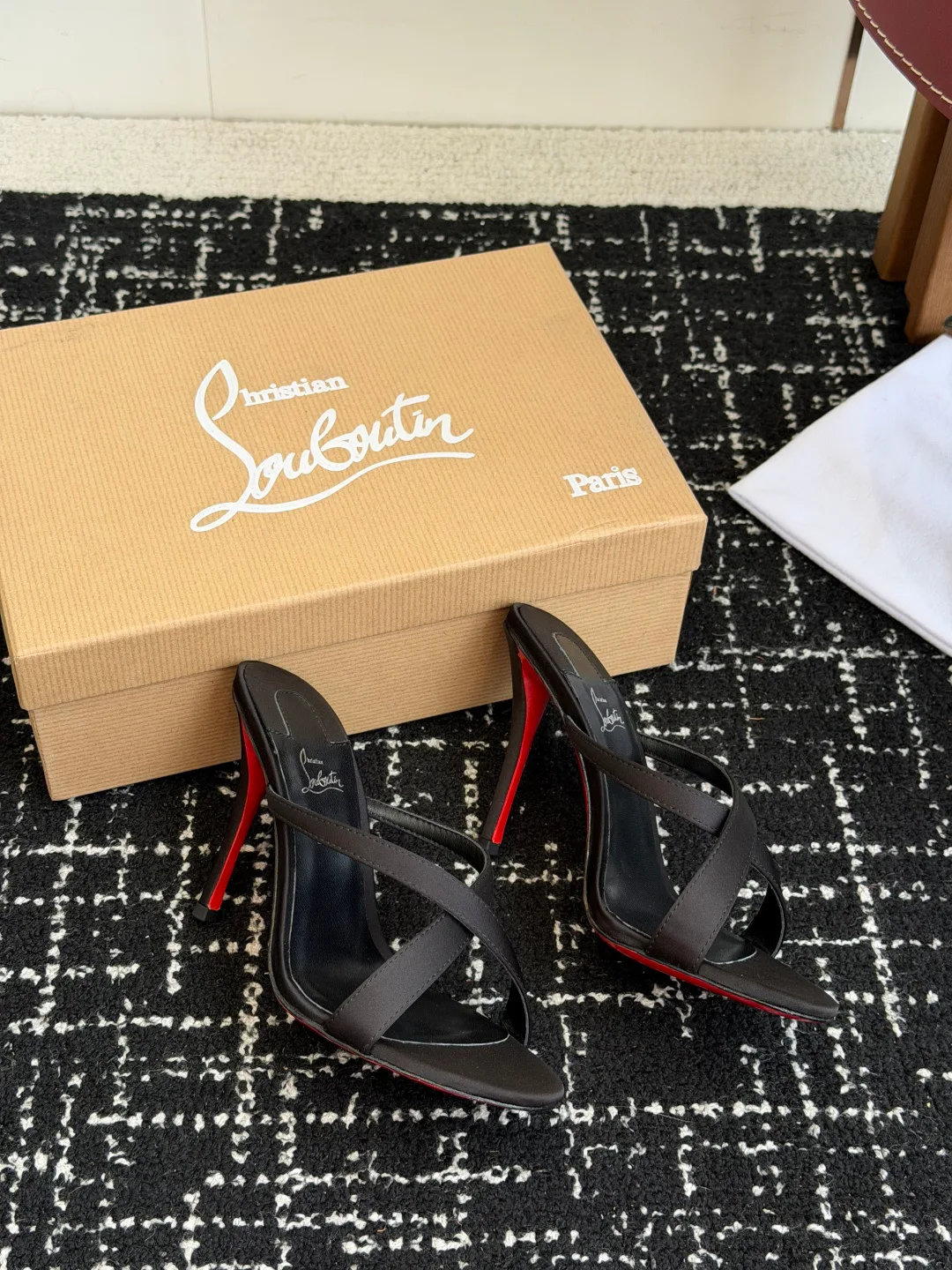 Women's Open-Toe Sandals CHRISTIAN LOUBOUTIN 17936544