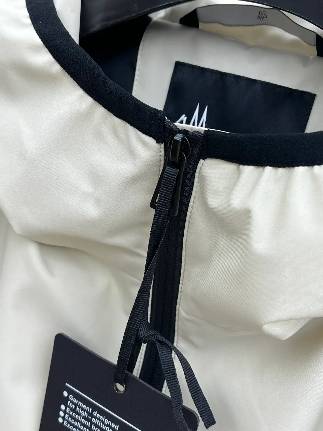 Men's Jackets And Down Jackets MONCLER 17410561